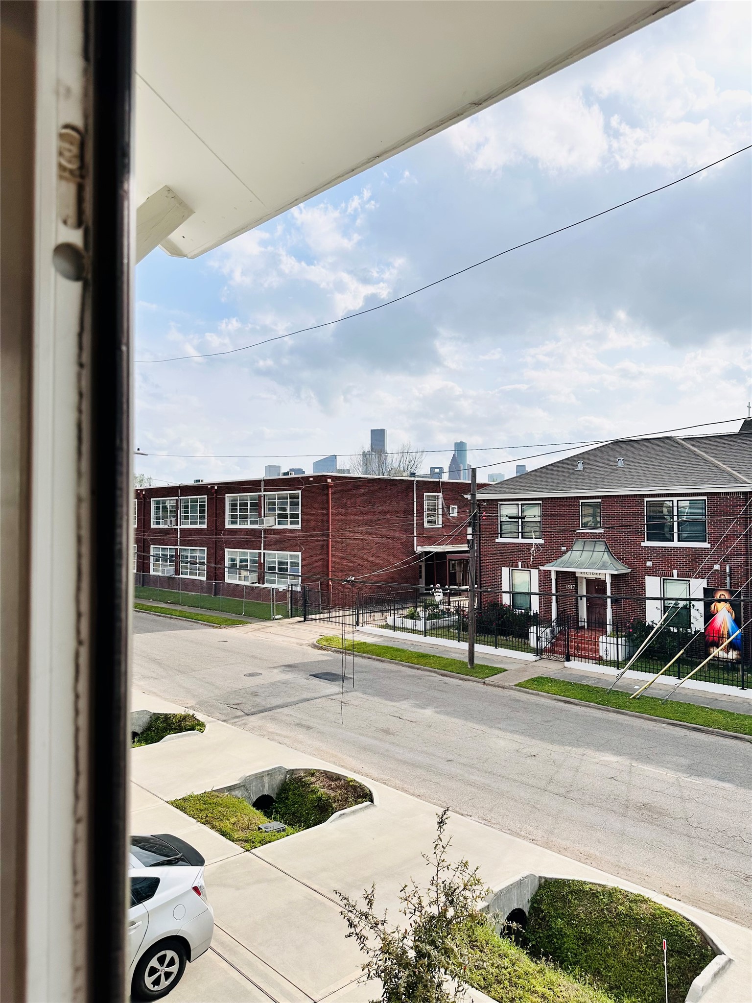 1928 Cochran Street Property Photo 12