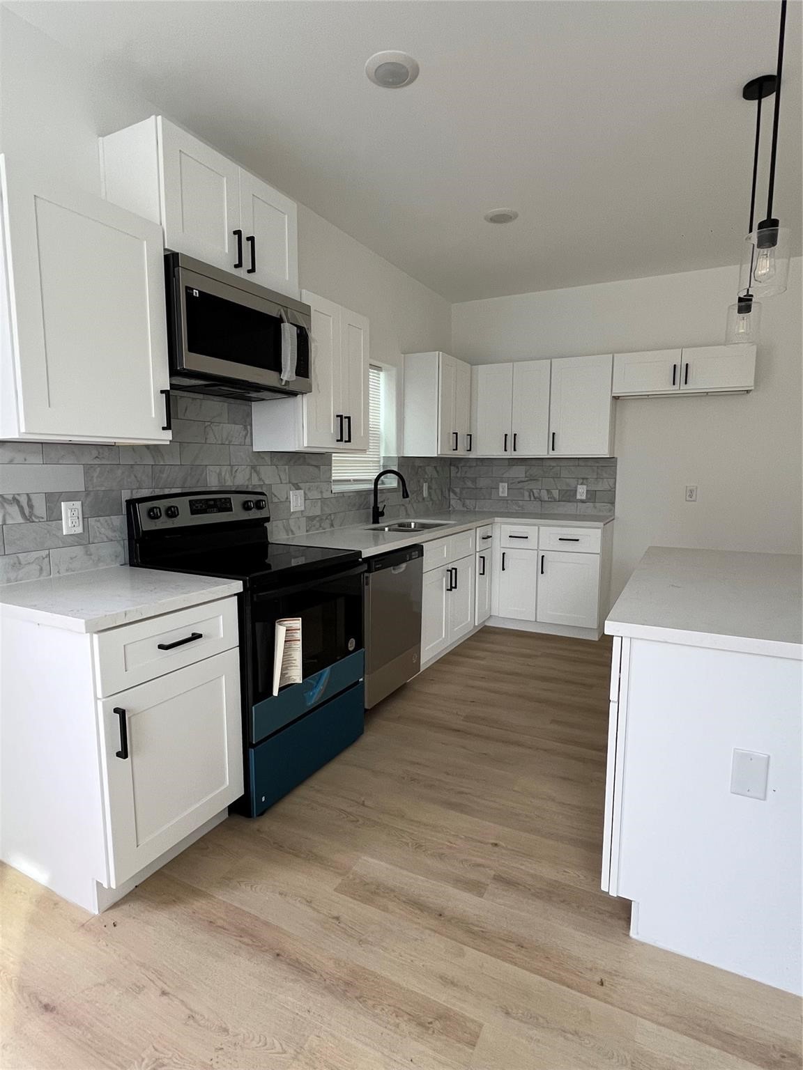 8605 Wileyvale Road B Property Photo 3