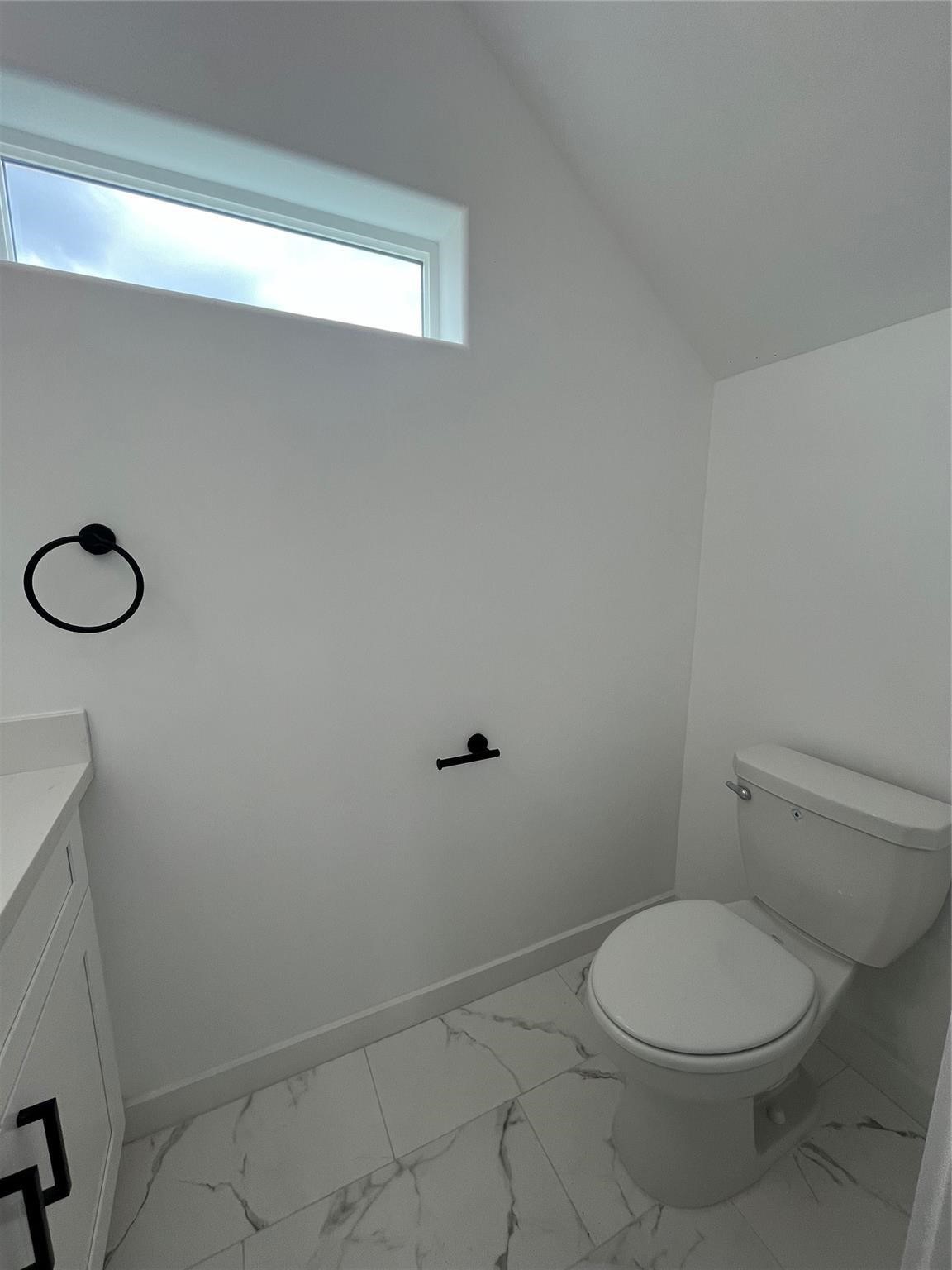 8605 Wileyvale Road B Property Photo 6