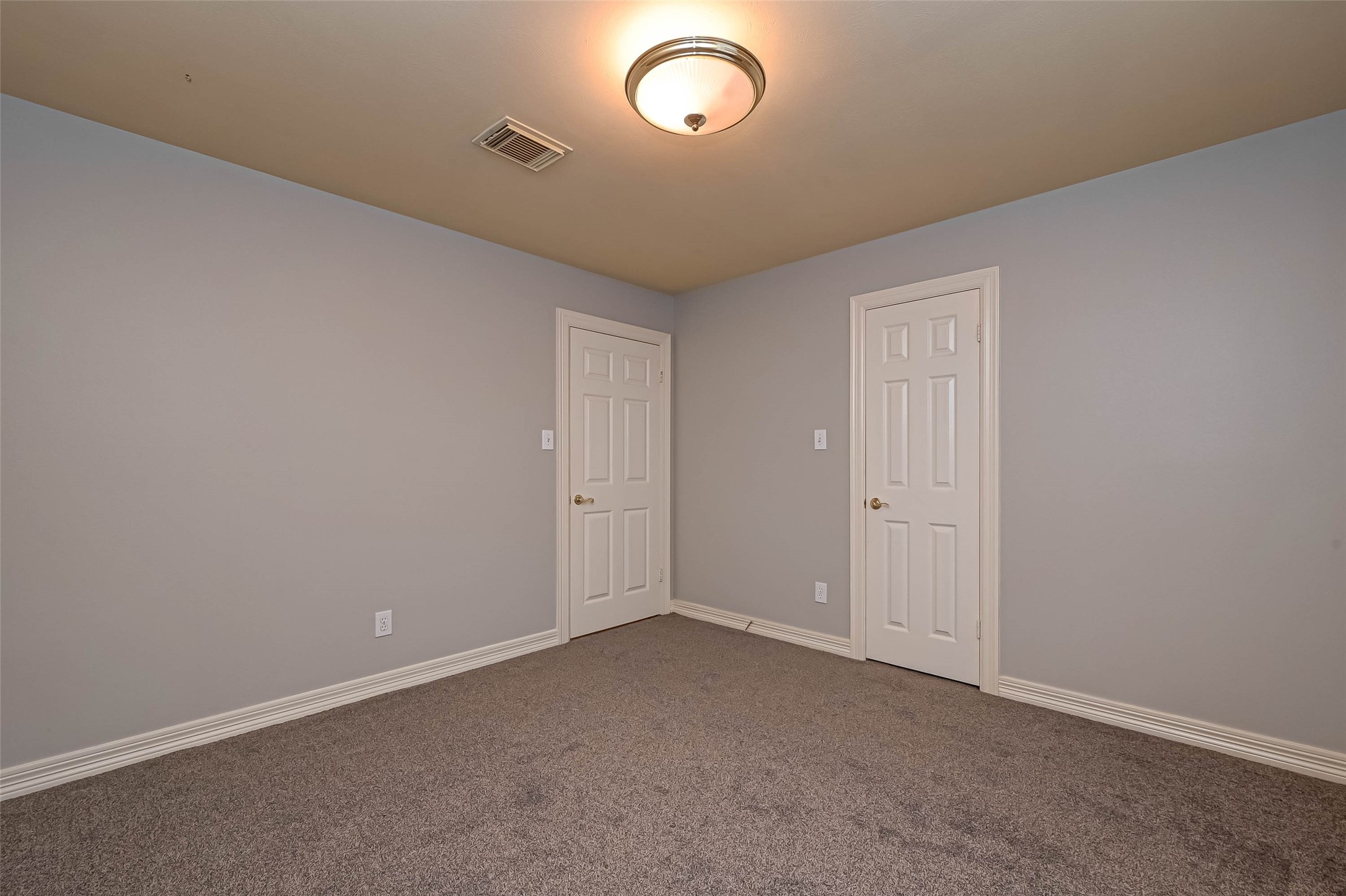 4502 Devonshire Street Property Photo 23