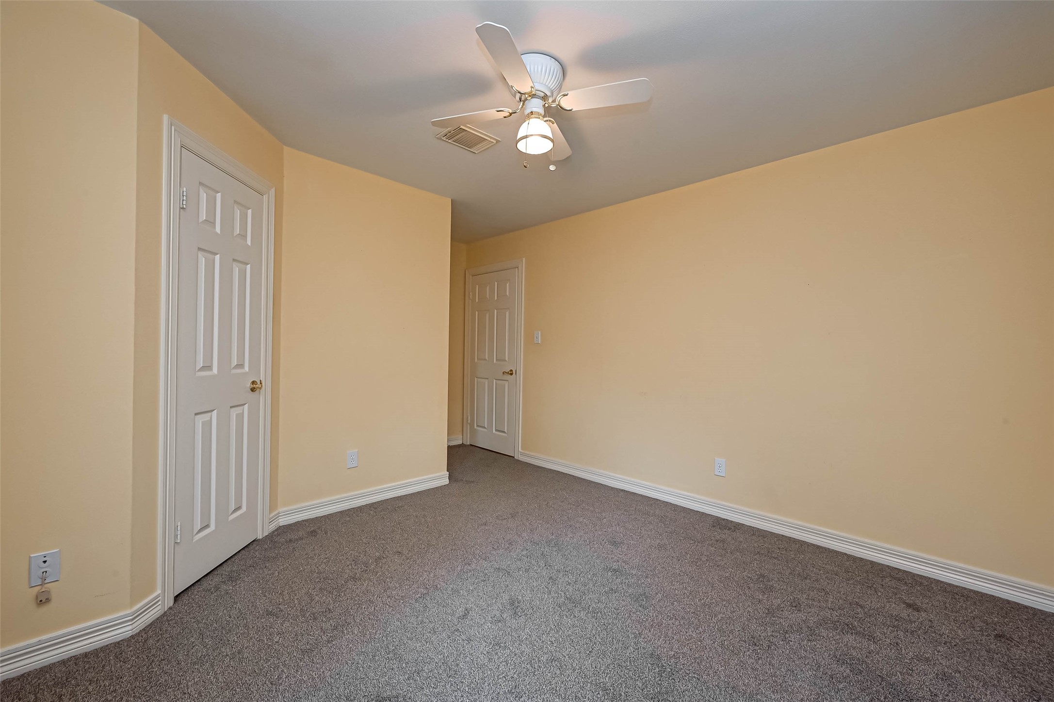 4502 Devonshire Street Property Photo 25