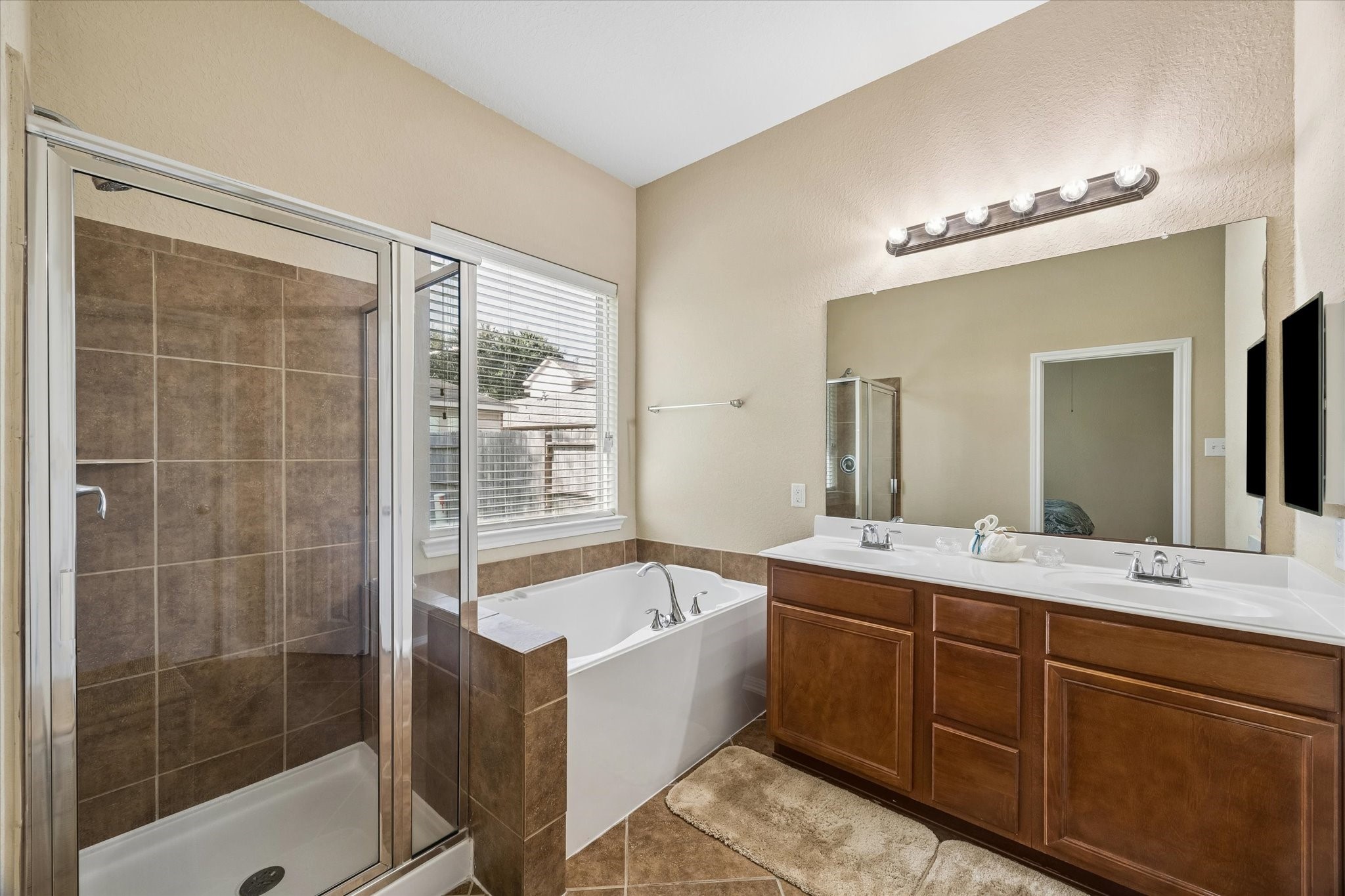 6127 Moran Crest Drive Property Photo 20