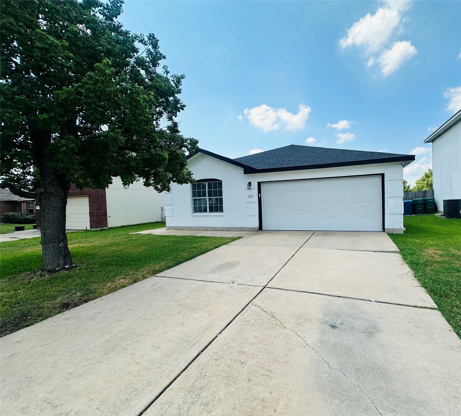 602 Lavaca Loop Property Photo 1