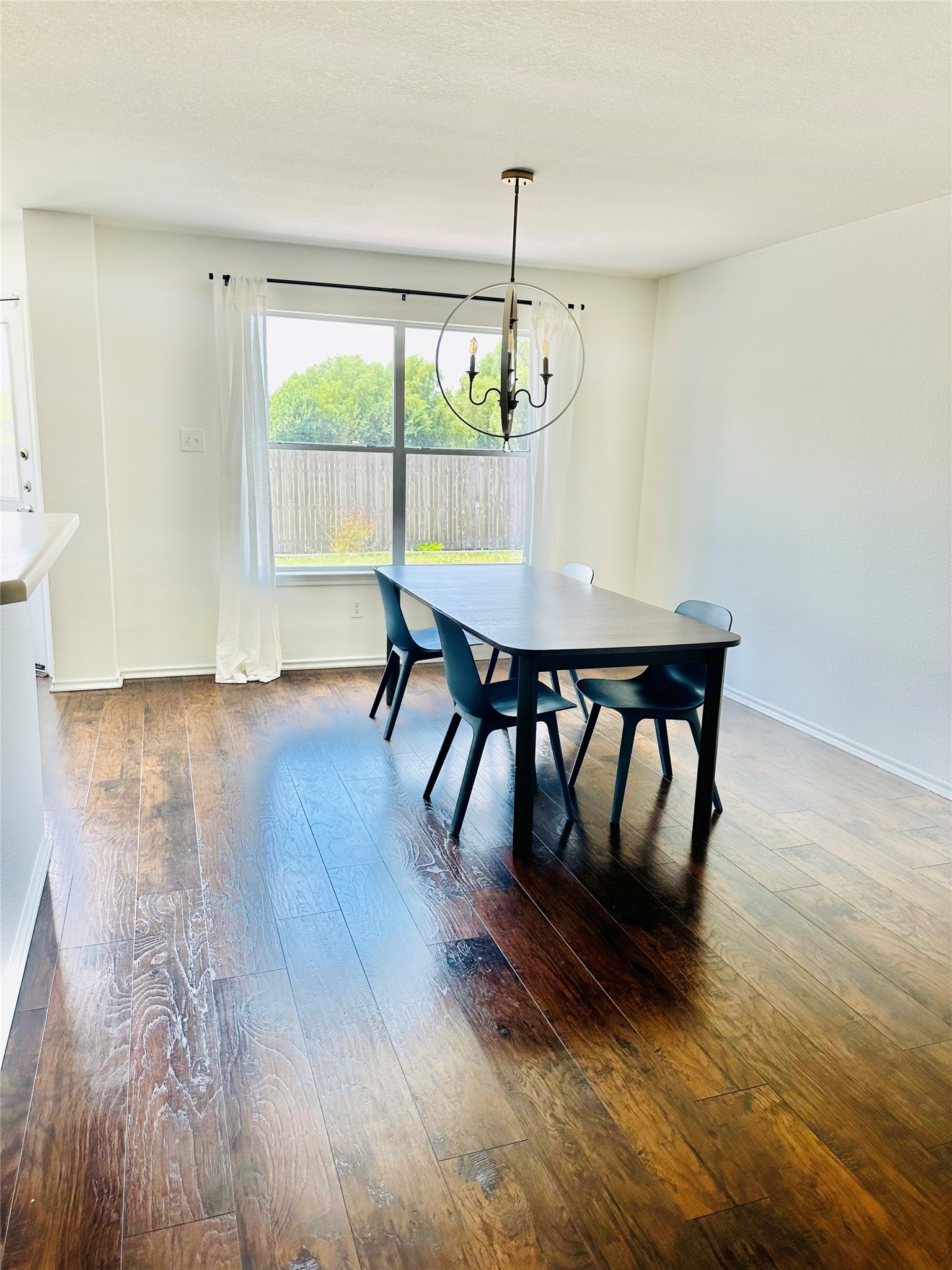 602 Lavaca Loop Property Photo 6