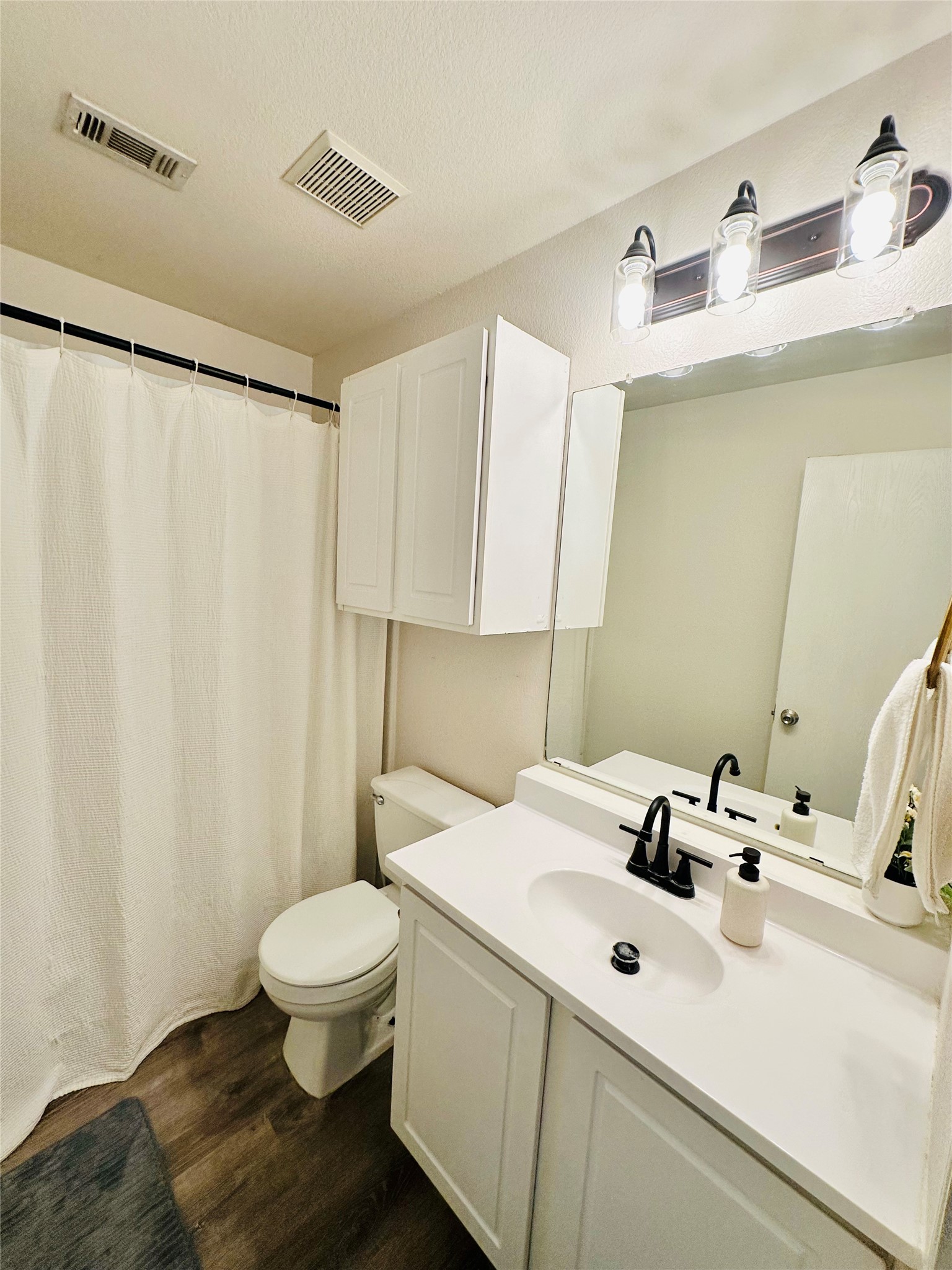 602 Lavaca Loop Property Photo 18