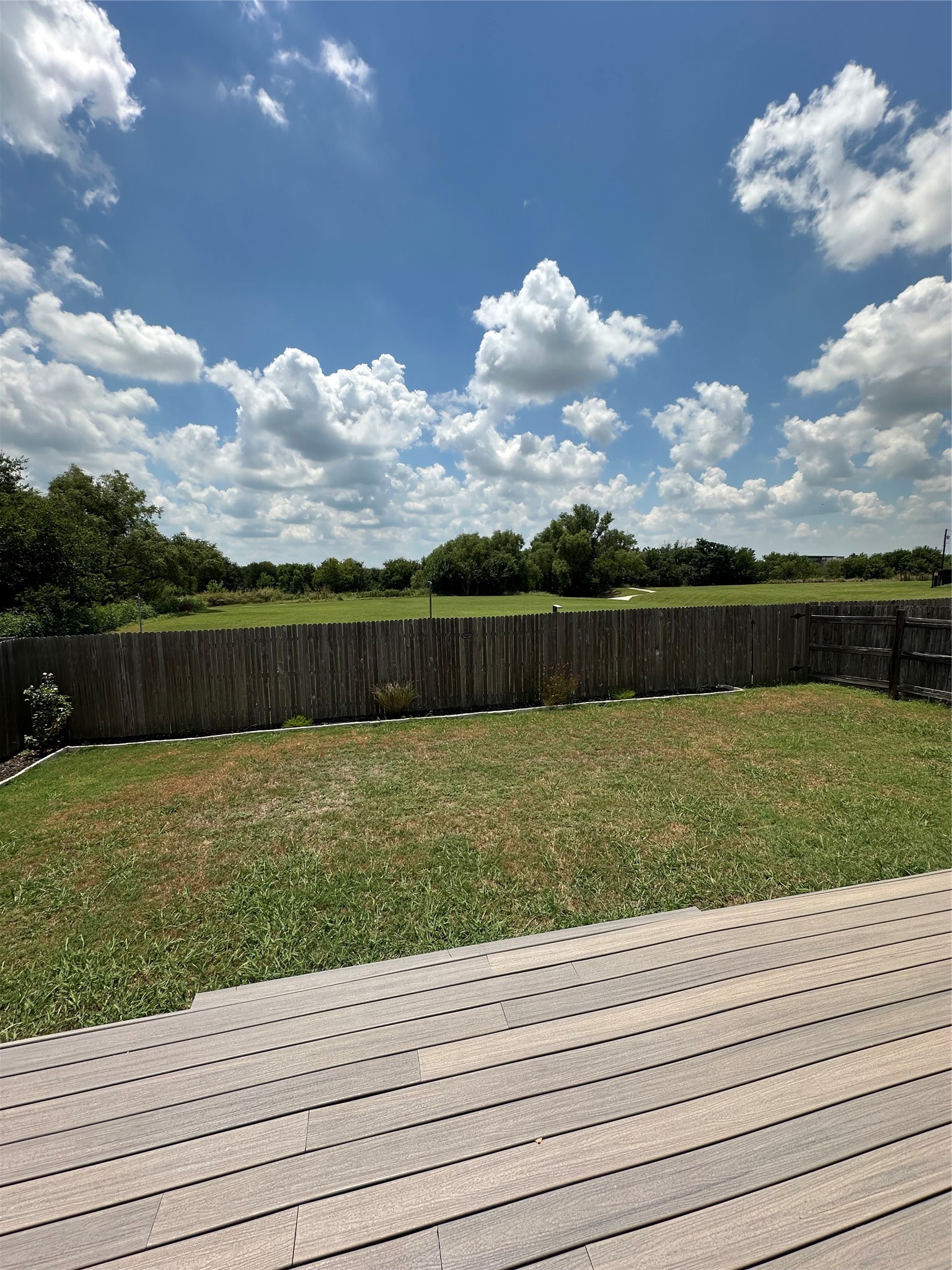 602 Lavaca Loop Property Photo 20