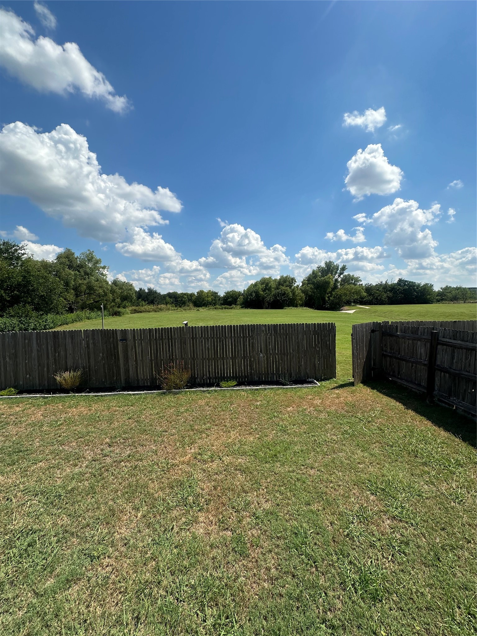 602 Lavaca Loop Property Photo 23