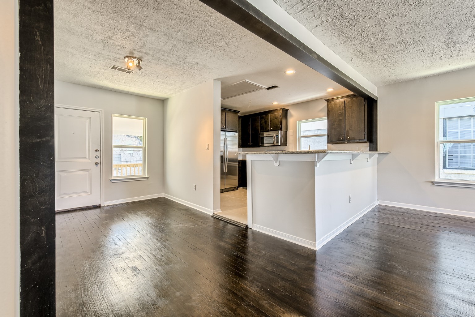 519 W Clay Street 2 Property Photo 2