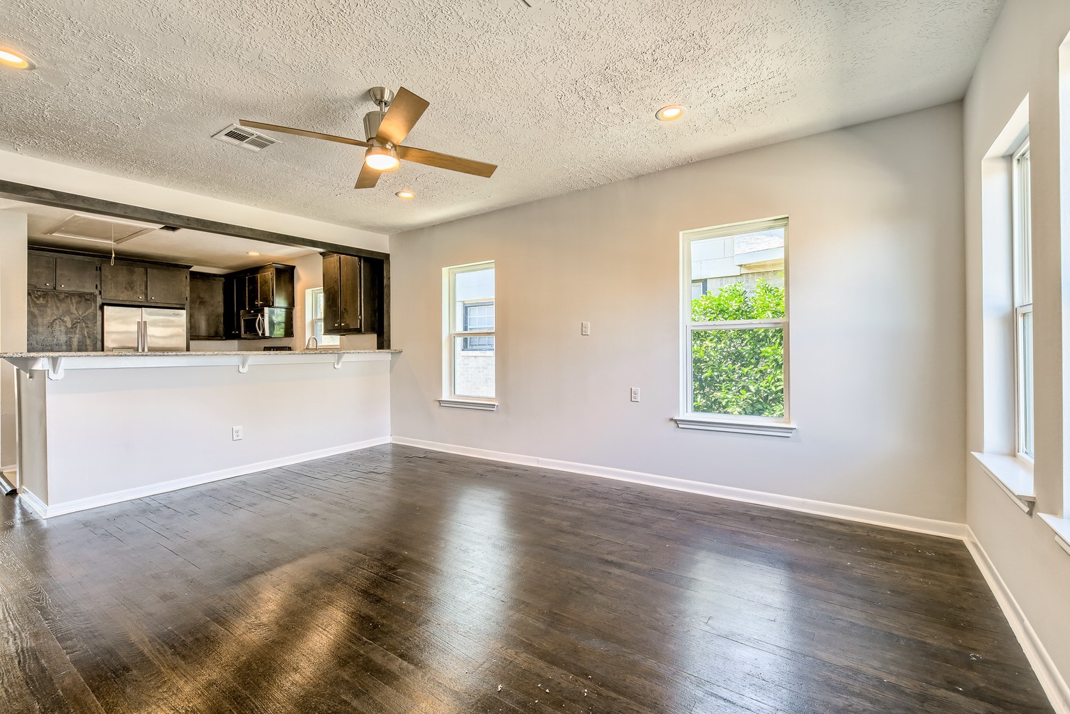 519 W Clay Street 2 Property Photo 5