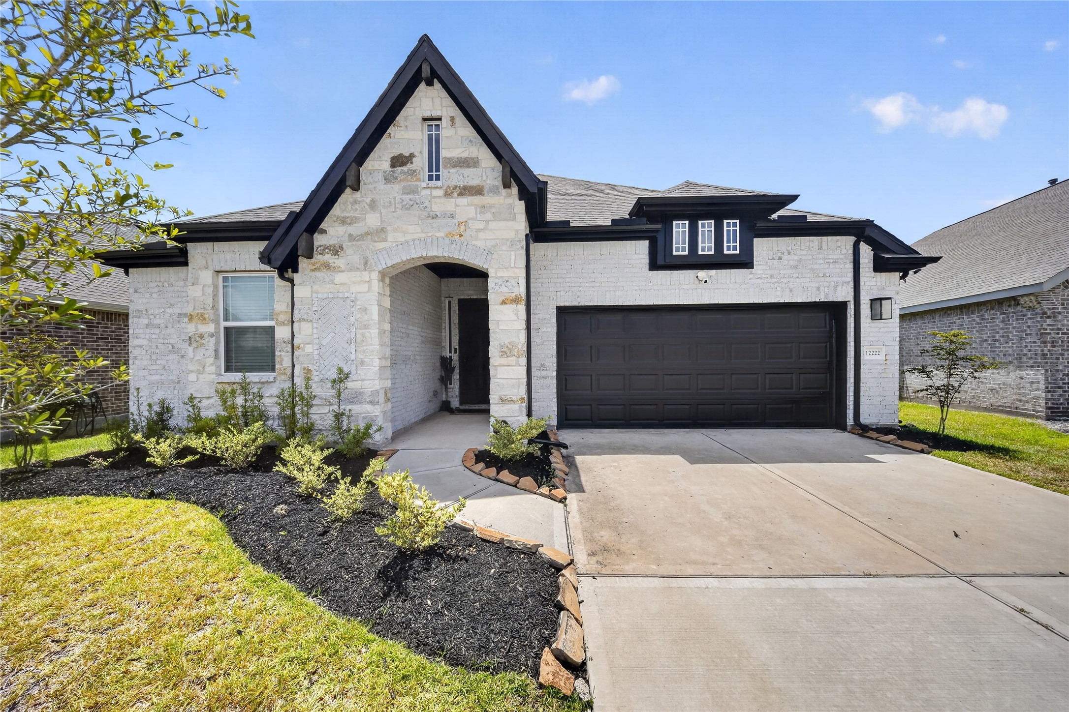 12222 English Mist Drive Property Photo 2