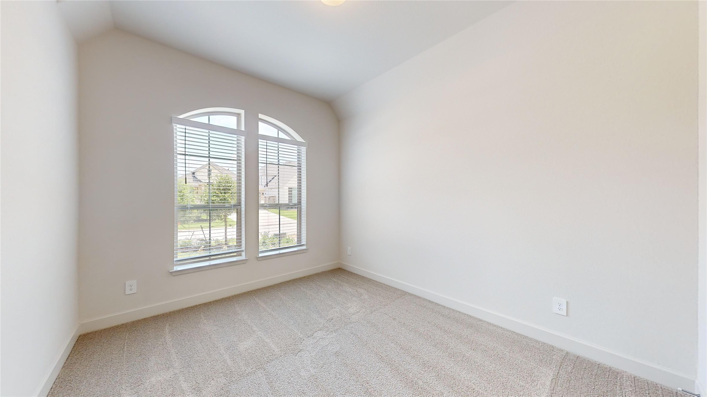 624 Sand Branch Drive Property Photo 3