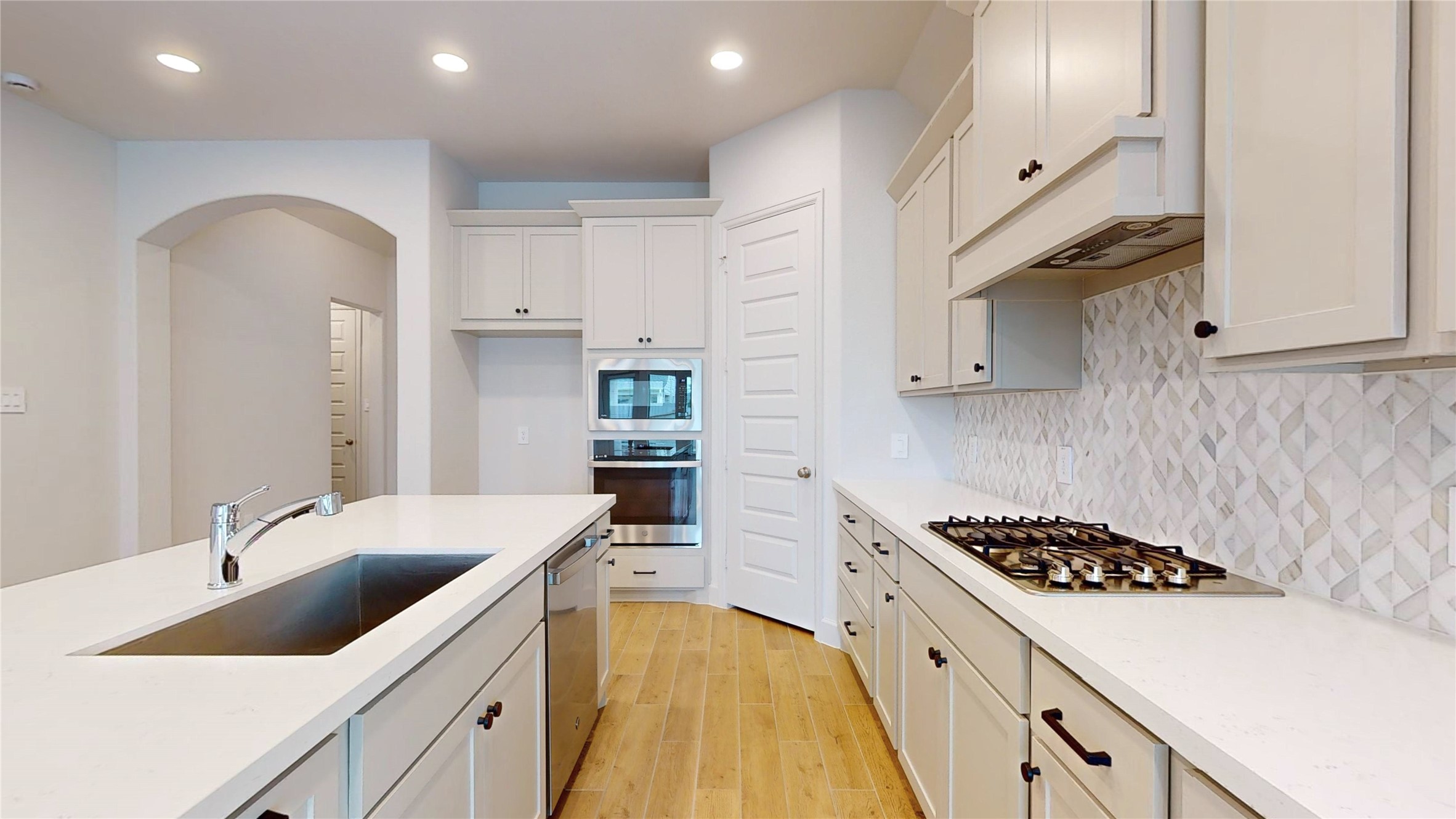 624 Sand Branch Drive Property Photo 8