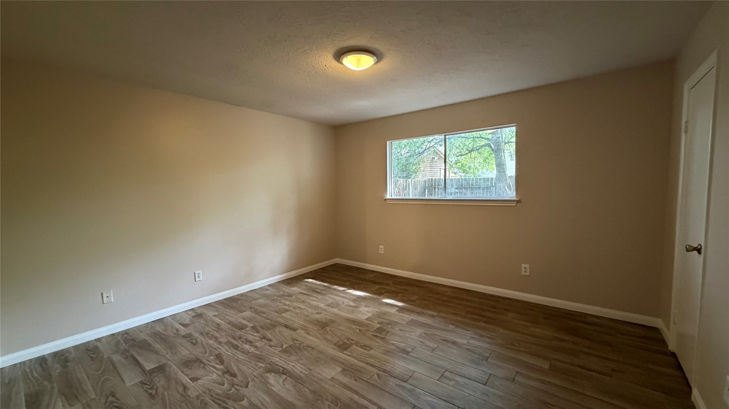 1006 Grand Junction Drive Property Photo 4