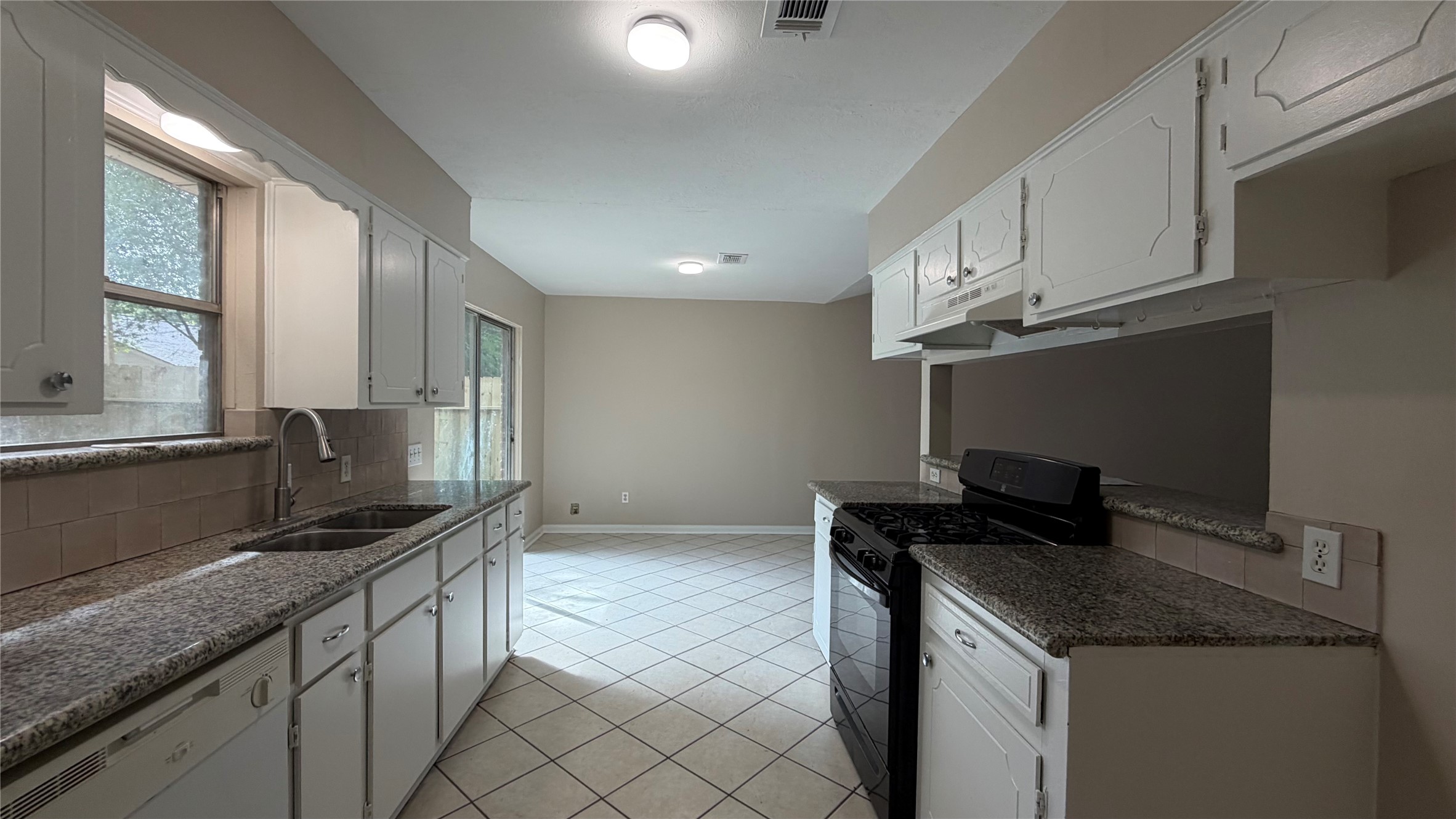 1006 Grand Junction Drive Property Photo 10
