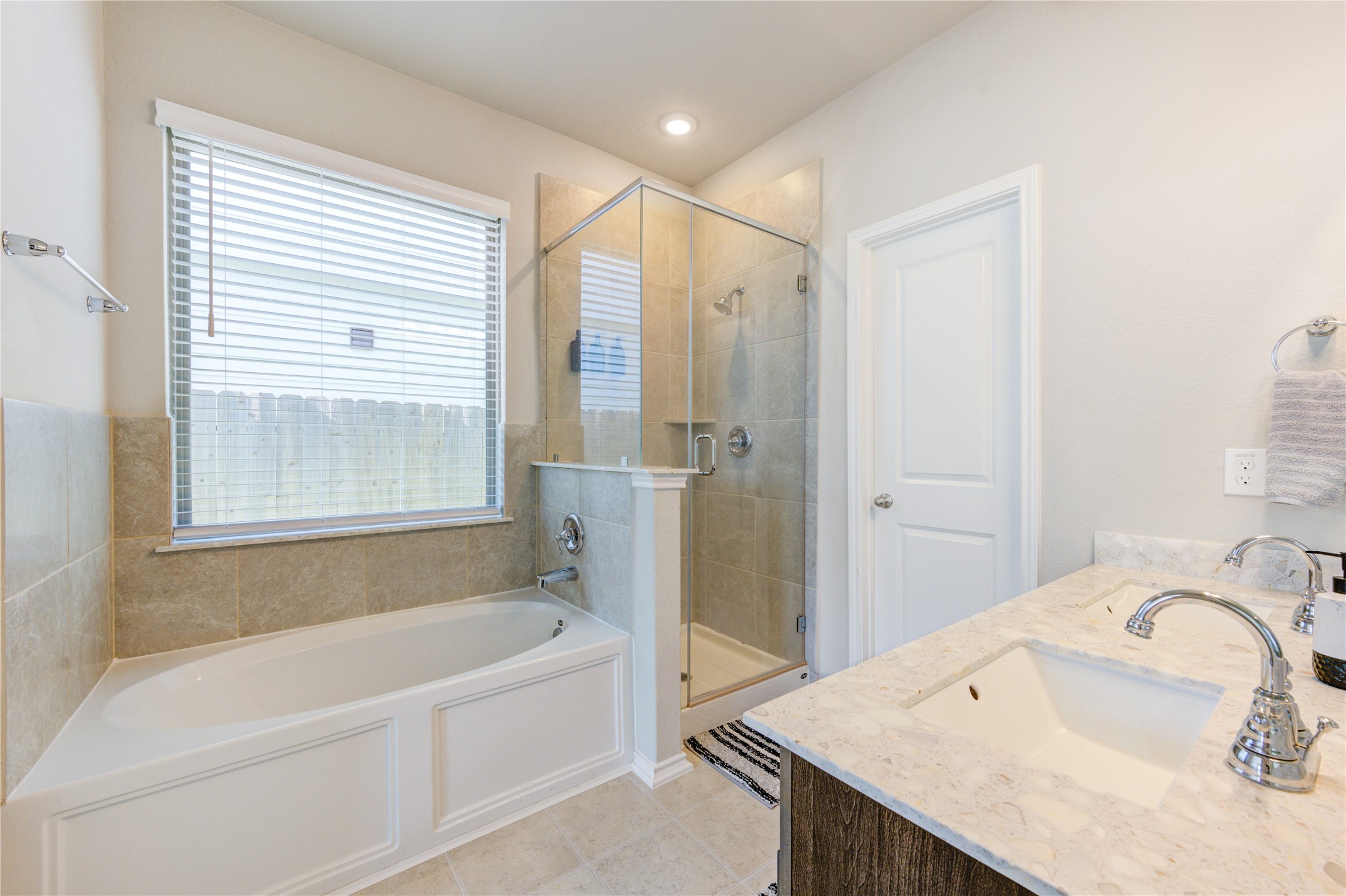 20522 Laila Manor Lane Property Photo 13