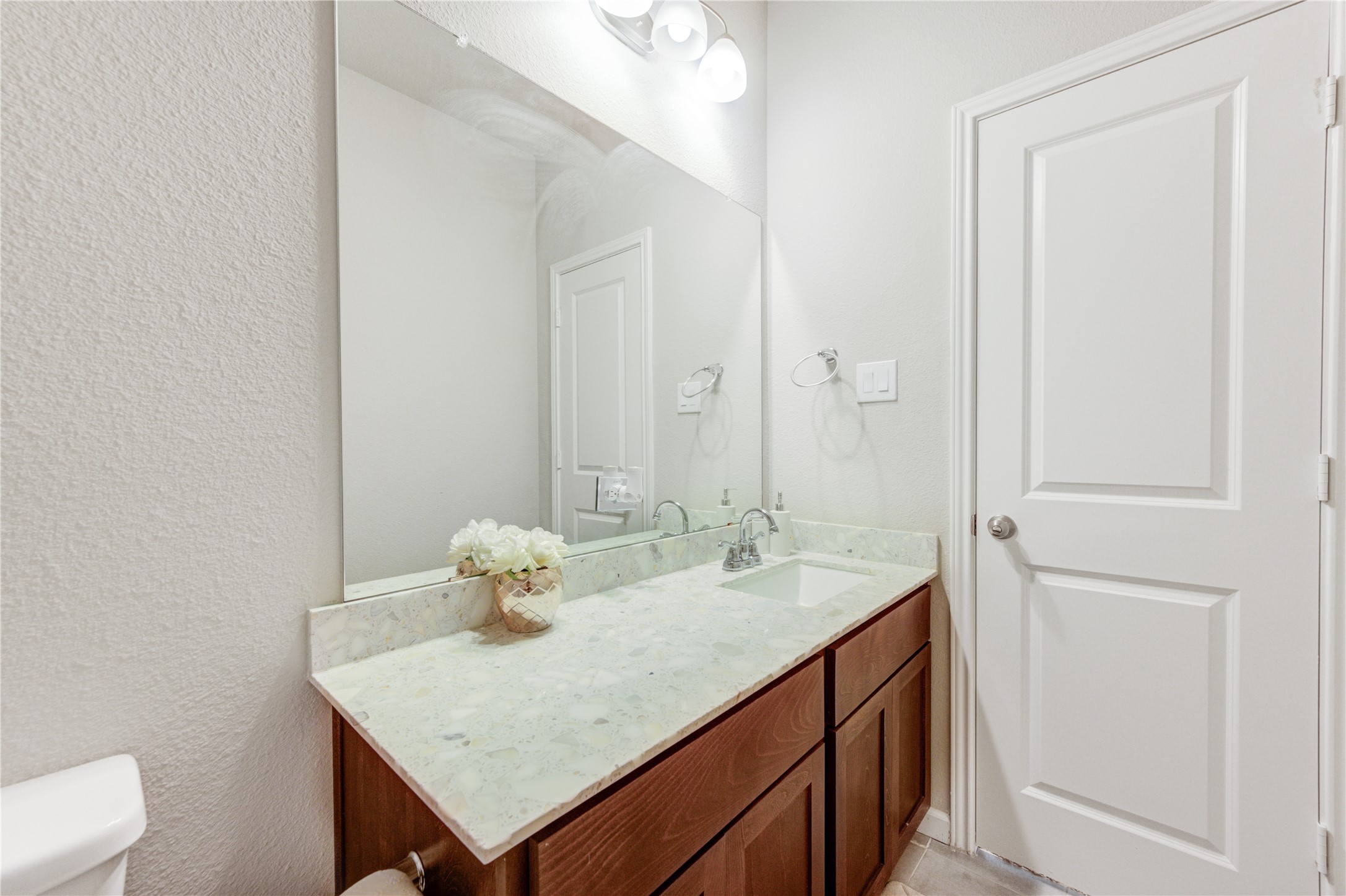 20522 Laila Manor Lane Property Photo 23