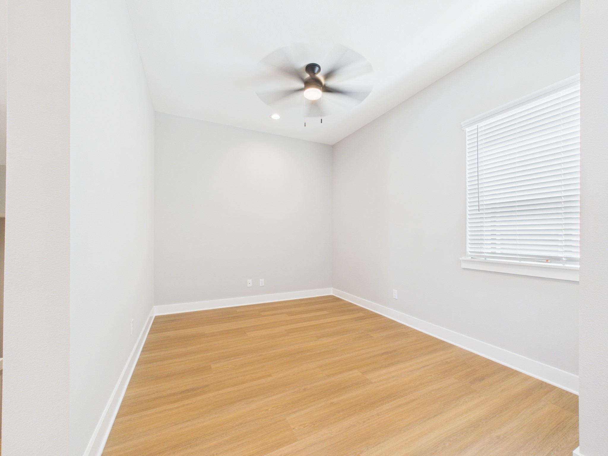 812 Thornton Road D Property Photo 12