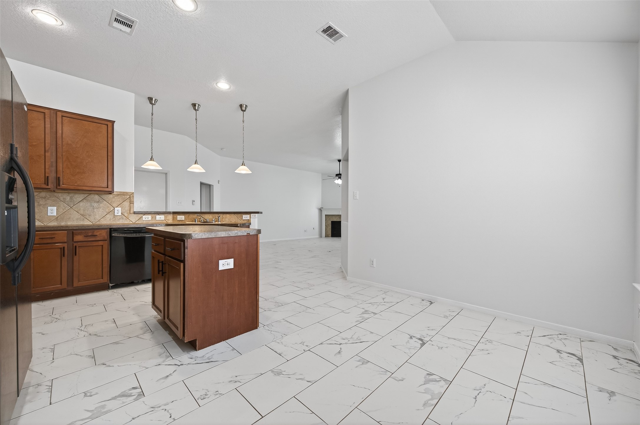4923 Kale Garden Court Property Photo 8
