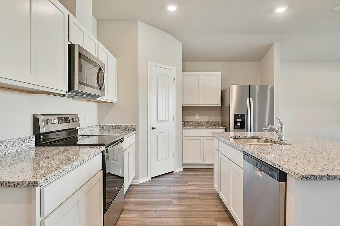 1616 Navarro Drive Property Photo 3