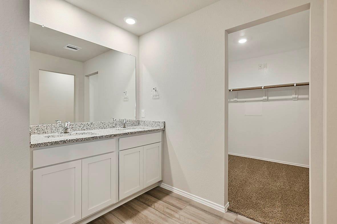 1616 Navarro Drive Property Photo 10