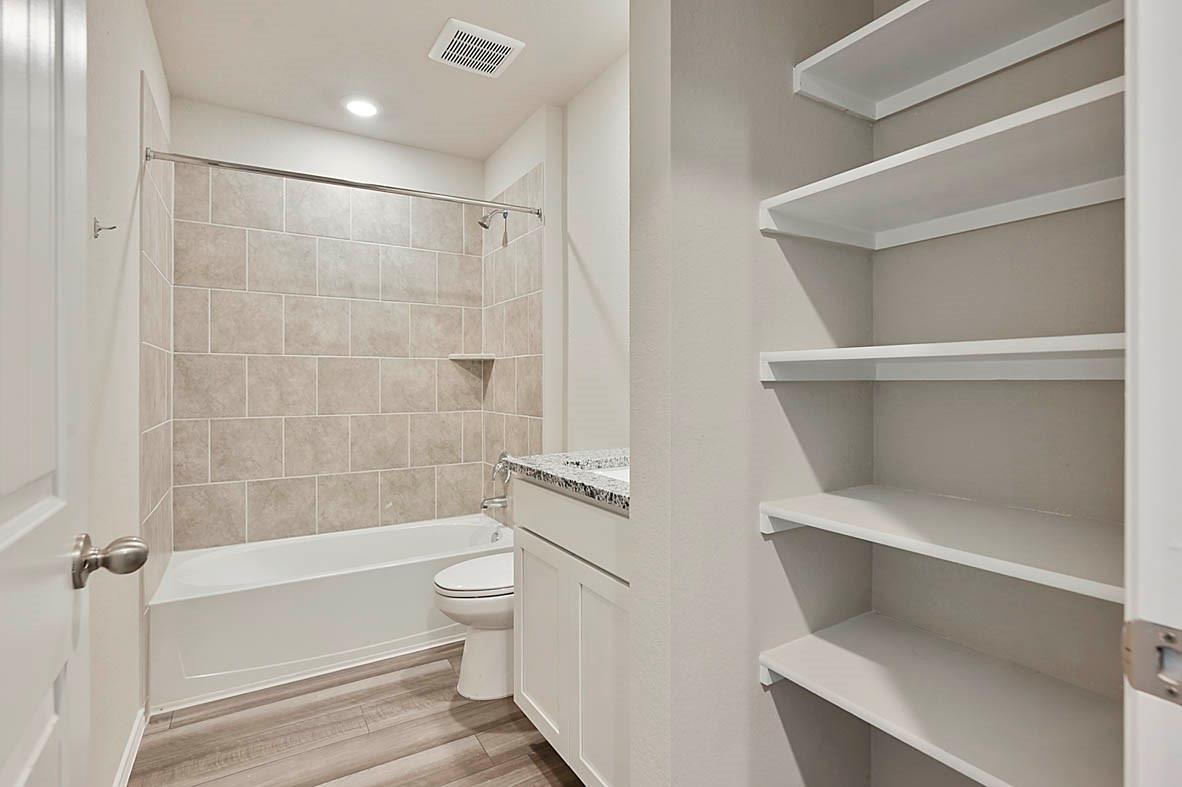 1616 Navarro Drive Property Photo 14