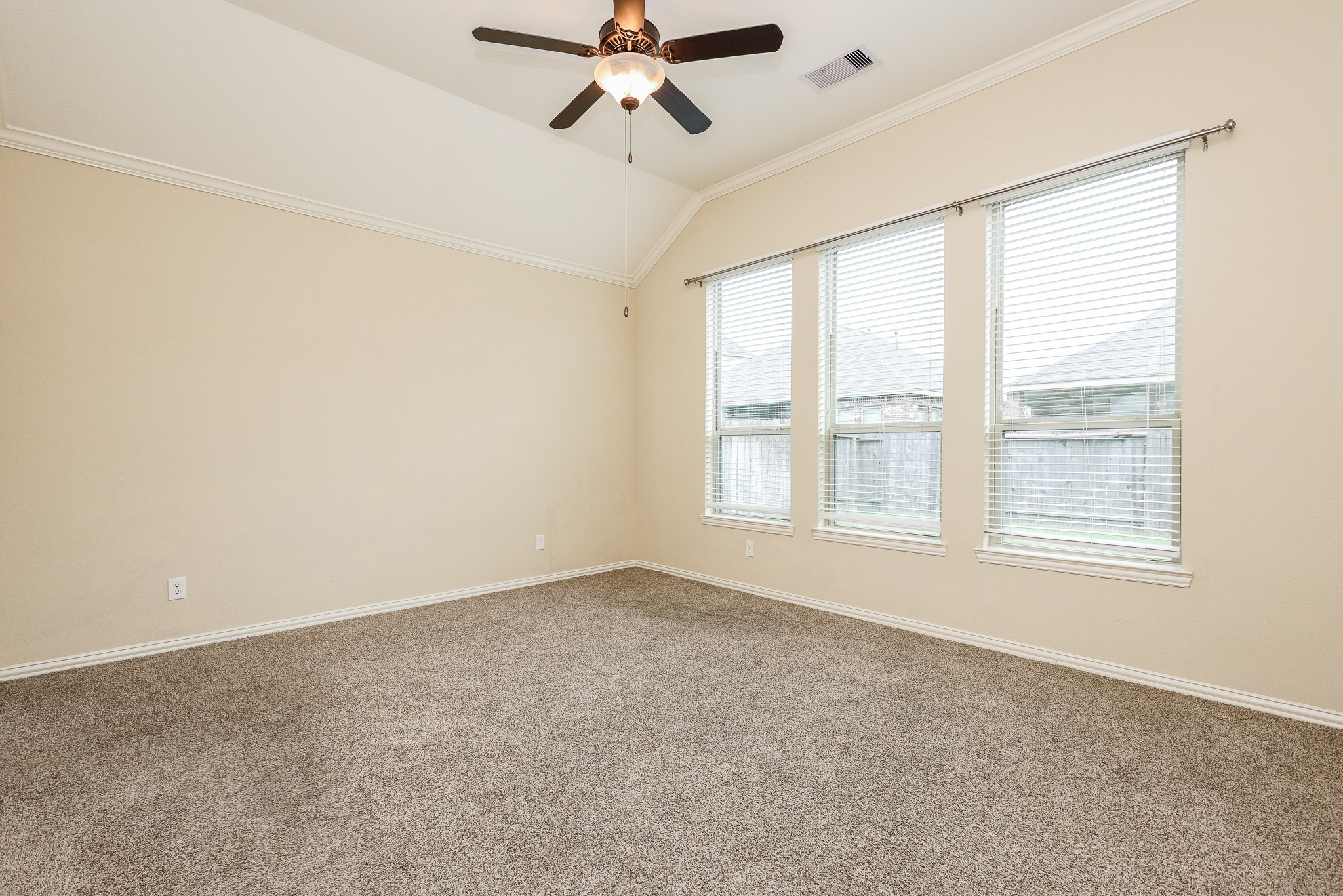 21911 Avalon Queen Drive Property Photo 26