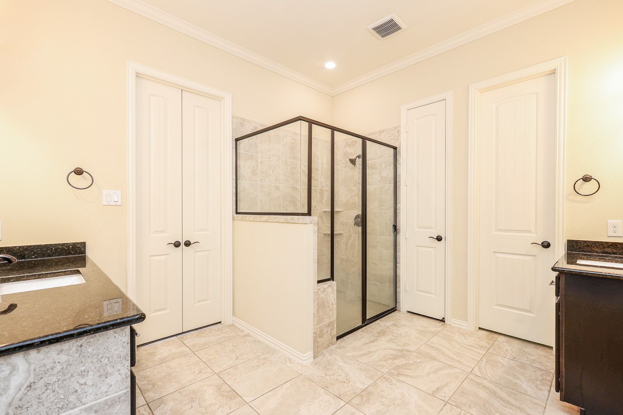 21911 Avalon Queen Drive Property Photo 27