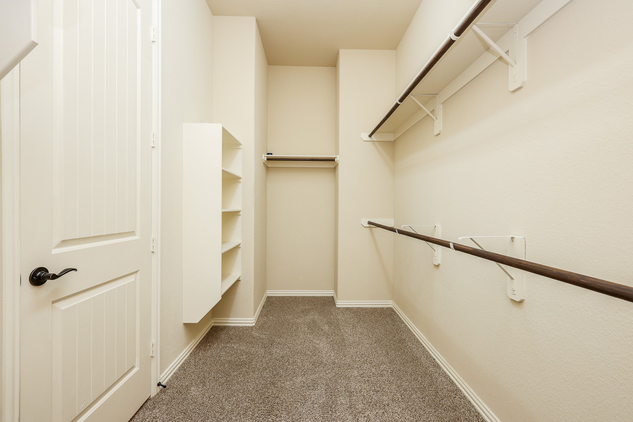 21911 Avalon Queen Drive Property Photo 29