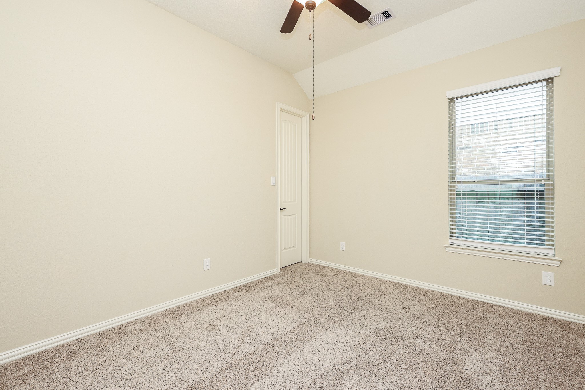 21911 Avalon Queen Drive Property Photo 31