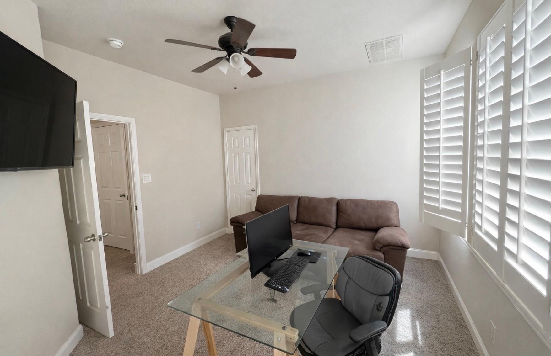 1012 Studer Street Property Photo 10