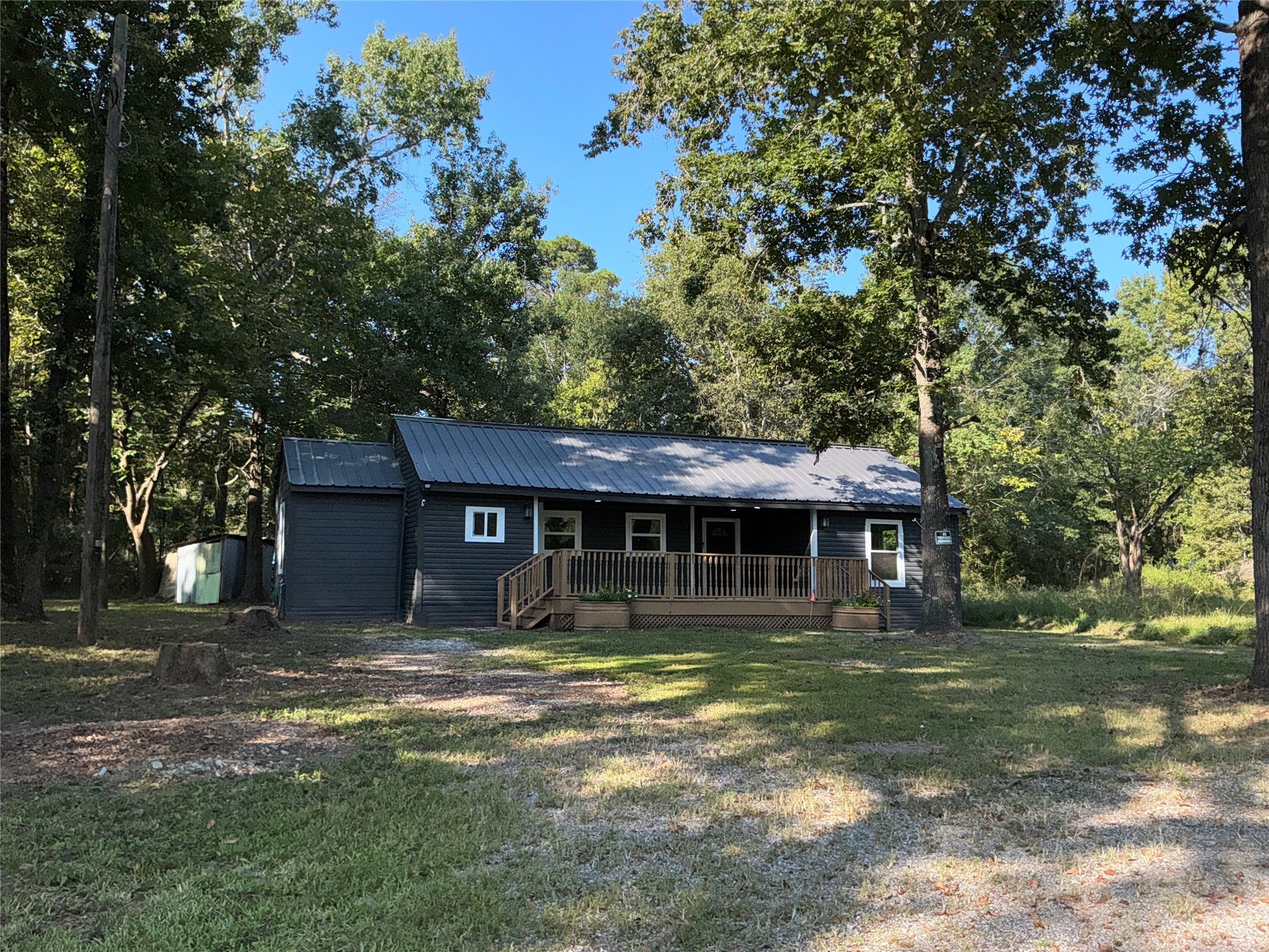 10928 L And M Road Property Photo 2