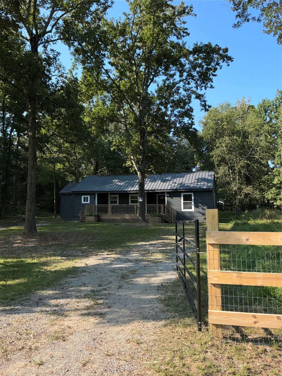 10928 L And M Road Property Photo 6