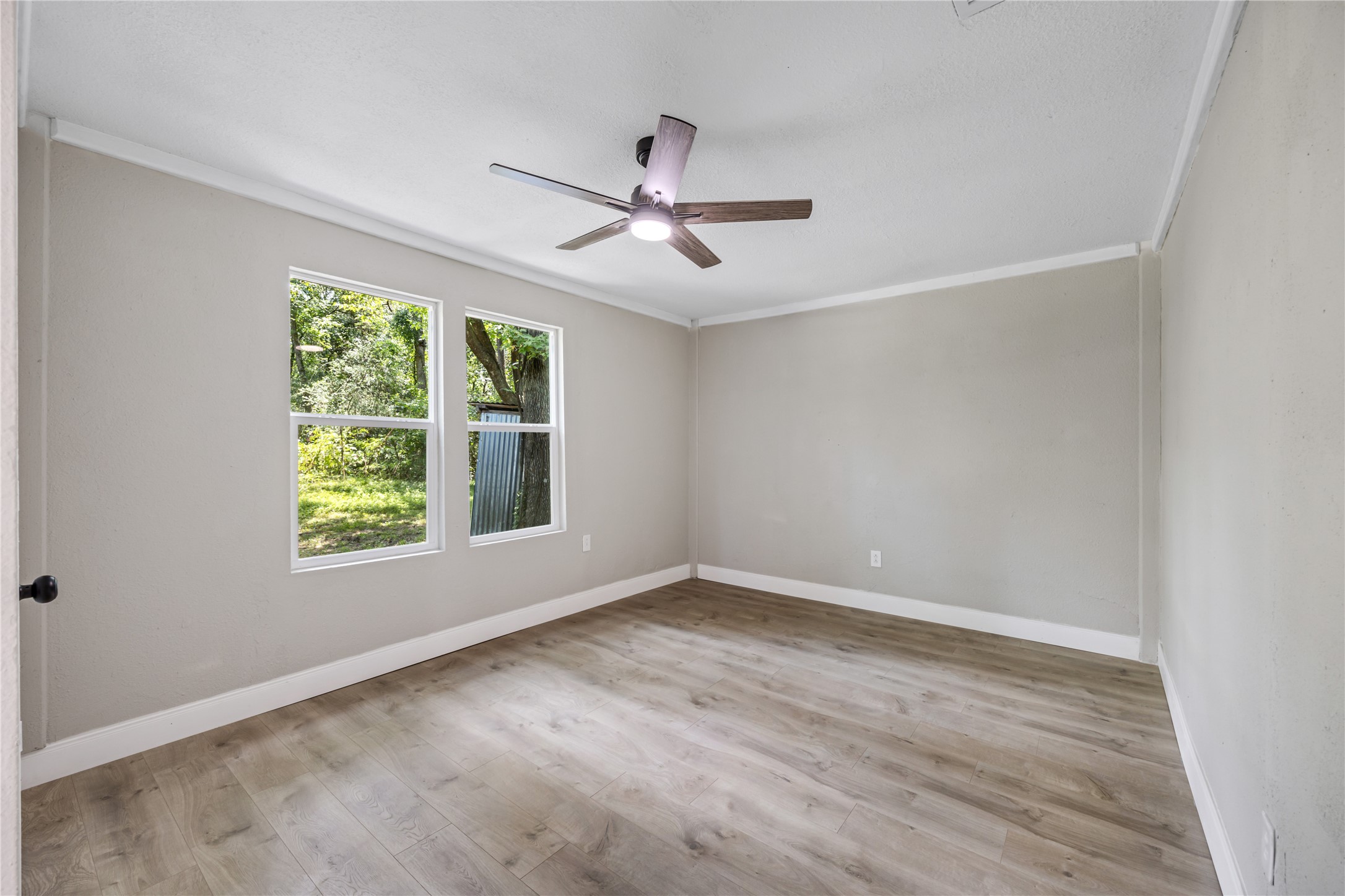 10928 L And M Road Property Photo 23