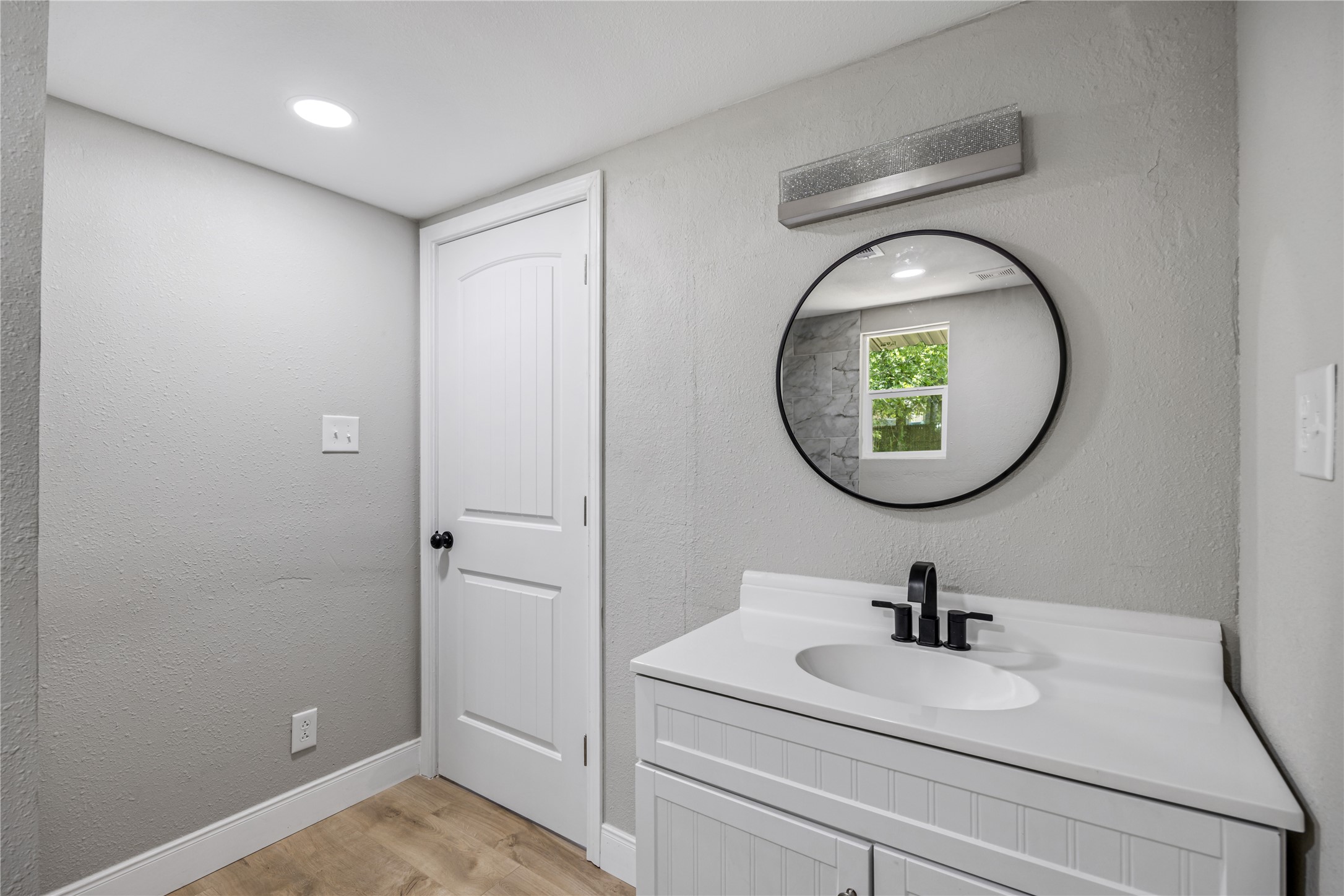 10928 L And M Road Property Photo 28