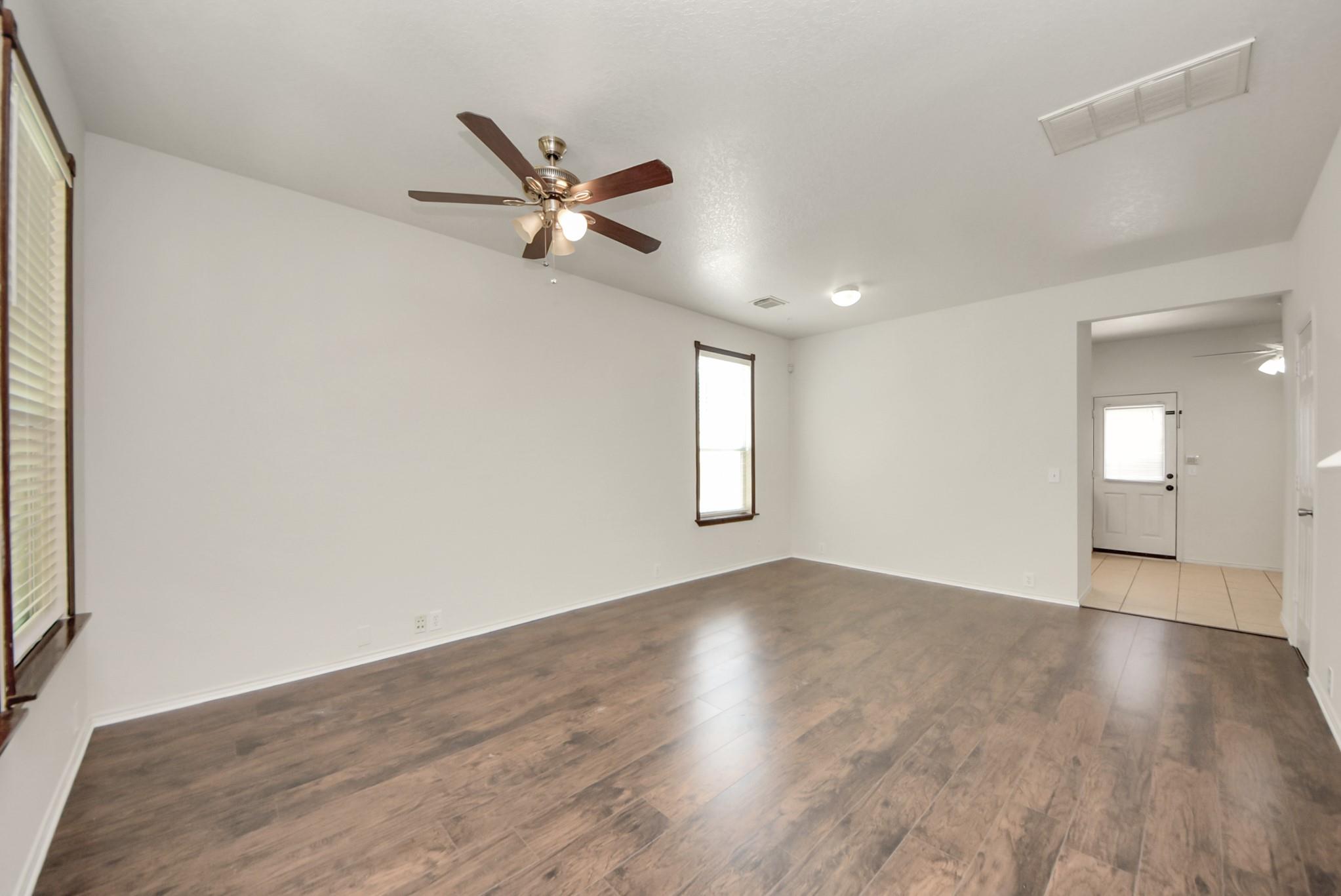 3406 Glenmore Meadow Drive Property Photo 11