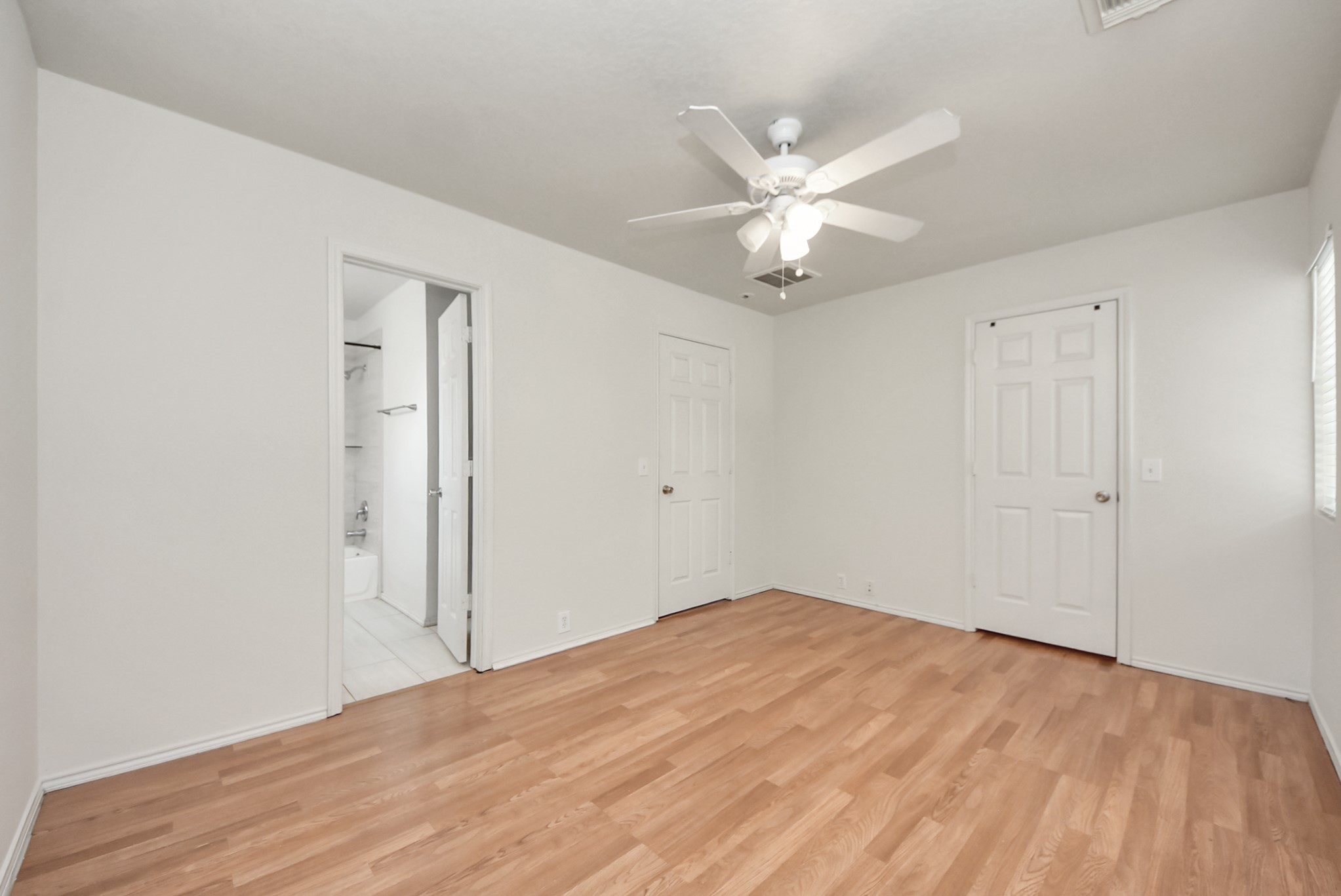 3406 Glenmore Meadow Drive Property Photo 24