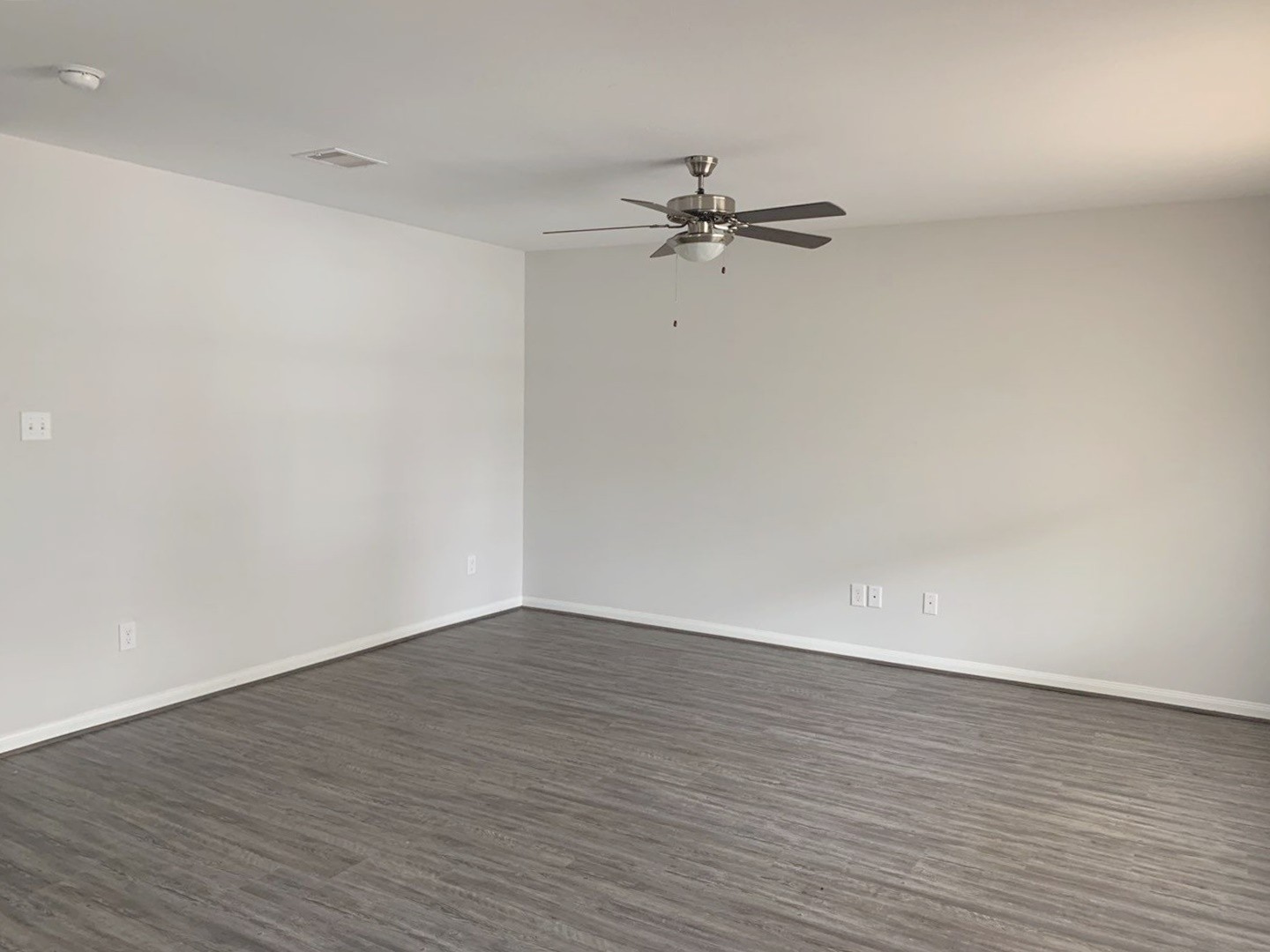 7801 Angus Street Property Photo 5