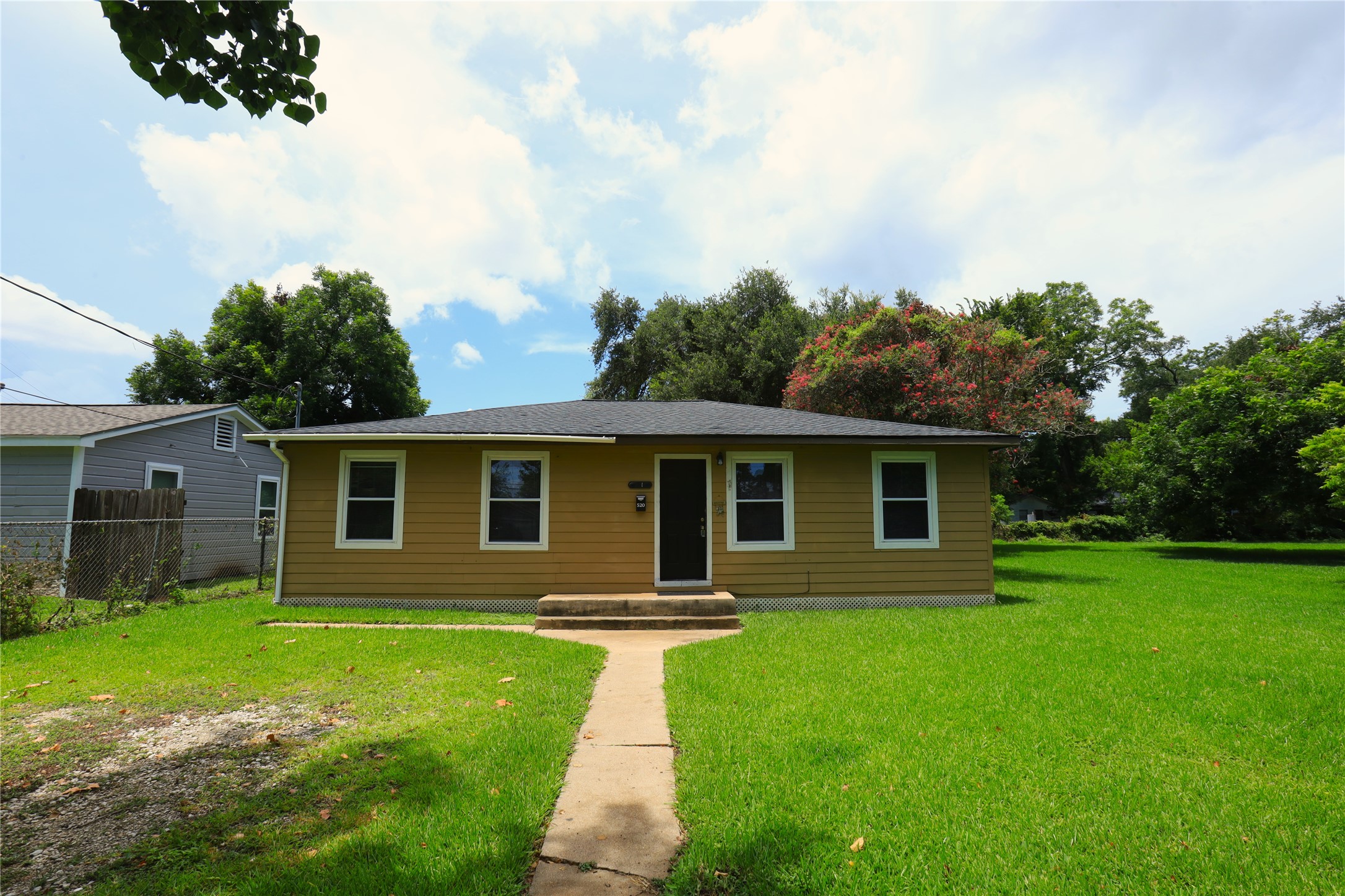 520 Mckee Street Property Photo 1