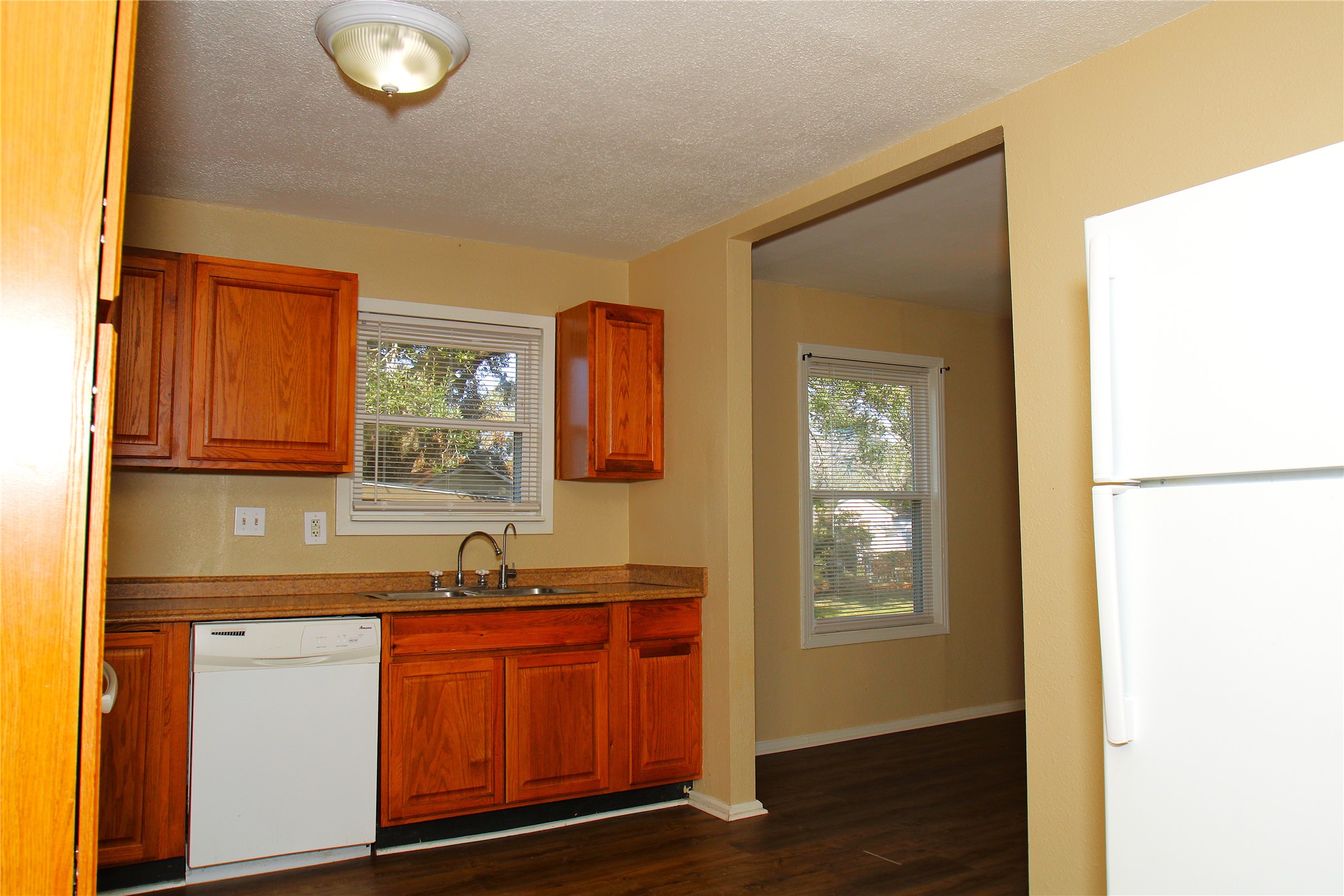 520 Mckee Street Property Photo 5