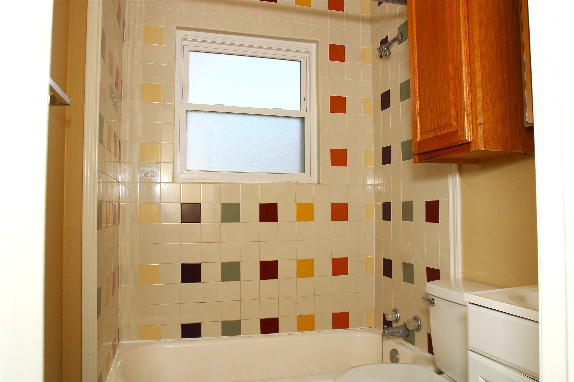 520 Mckee Street Property Photo 12