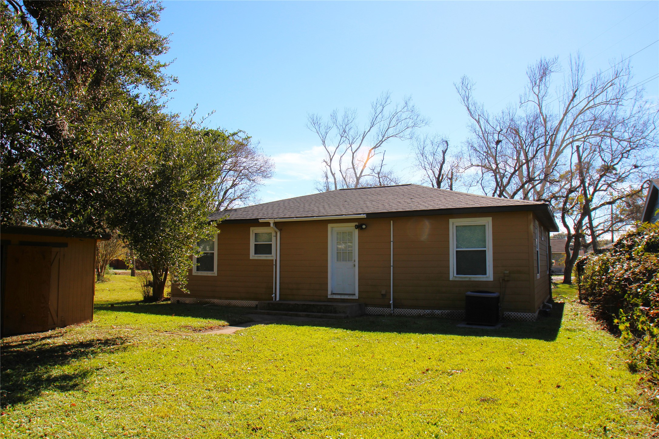 520 Mckee Street Property Photo 15