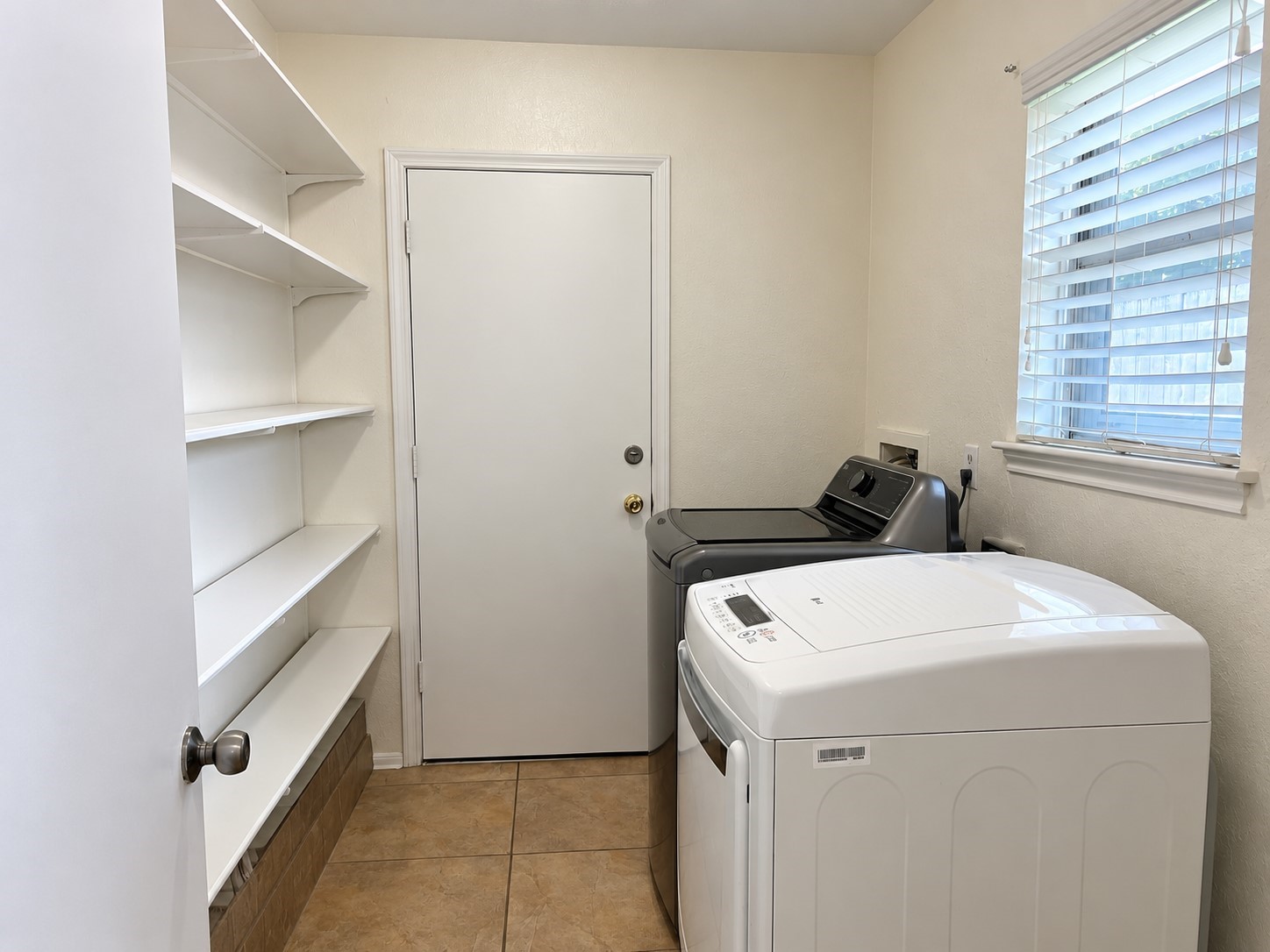 8831 Hendon Ln Property Photo 22