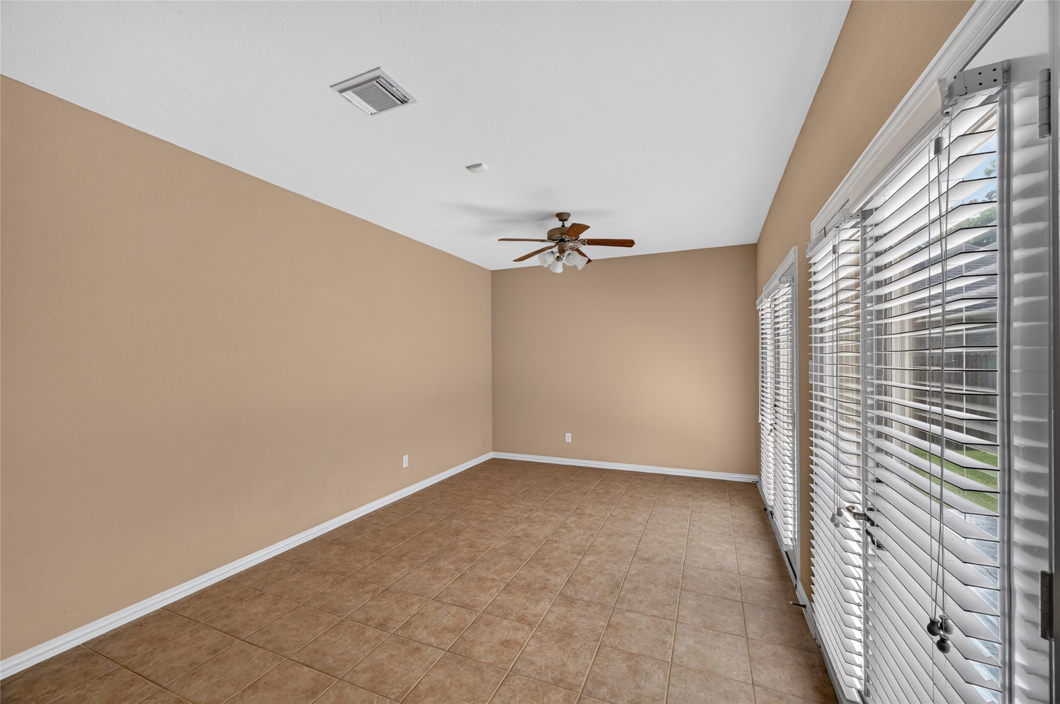 4627 Lake Knoll Court Property Photo 9