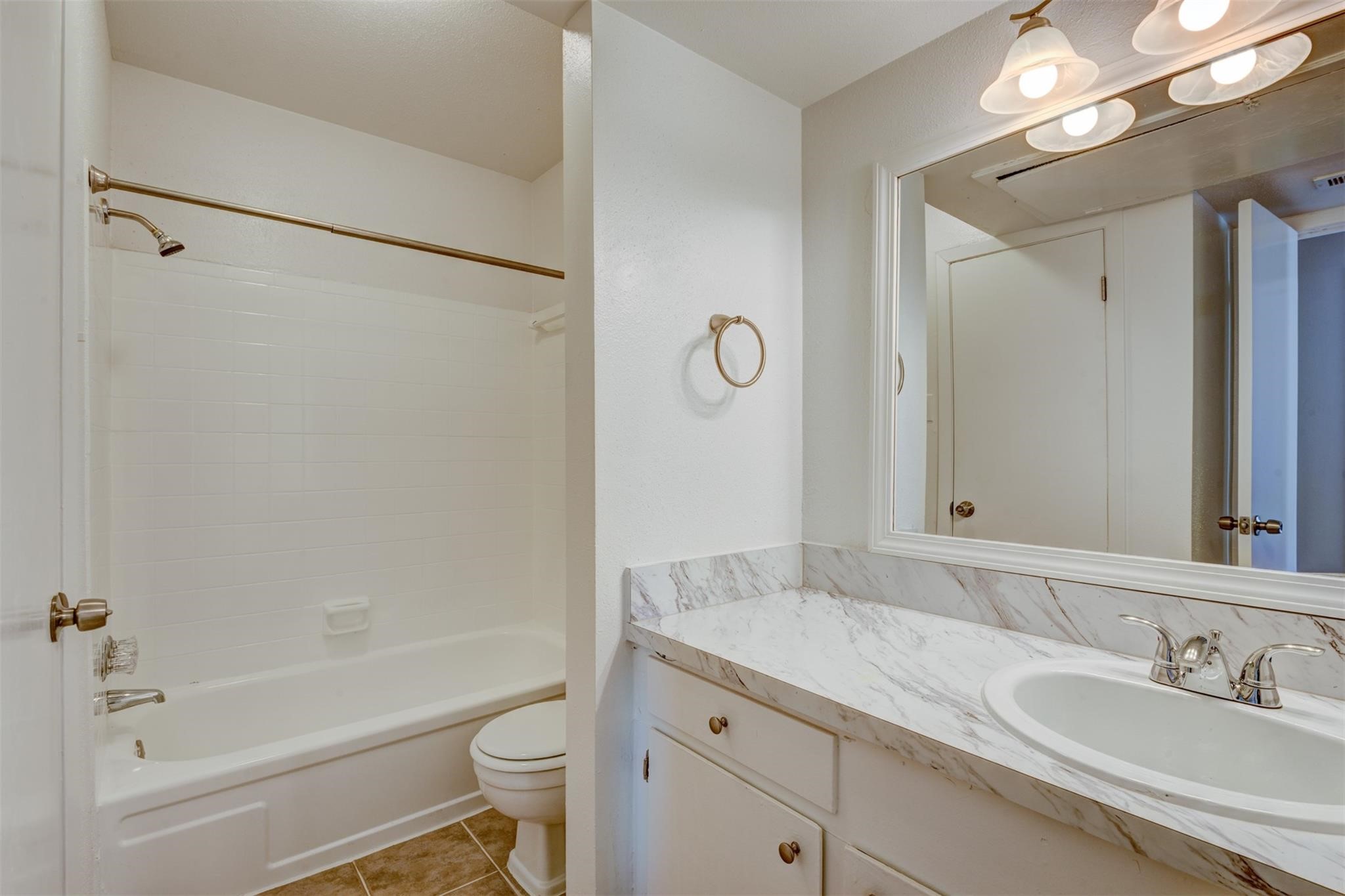 513 Ridge Street 3 Property Photo 13