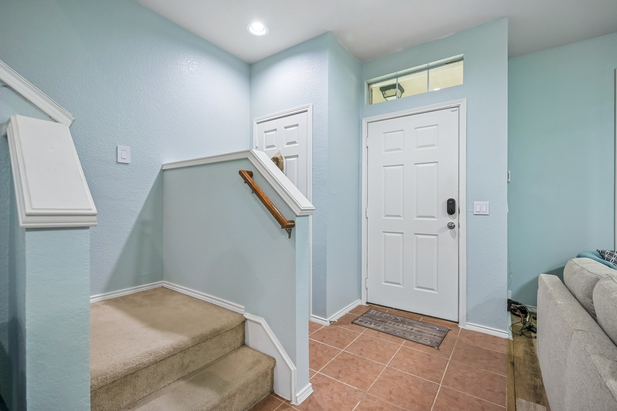 2209 Stonepark Place Property Photo 4