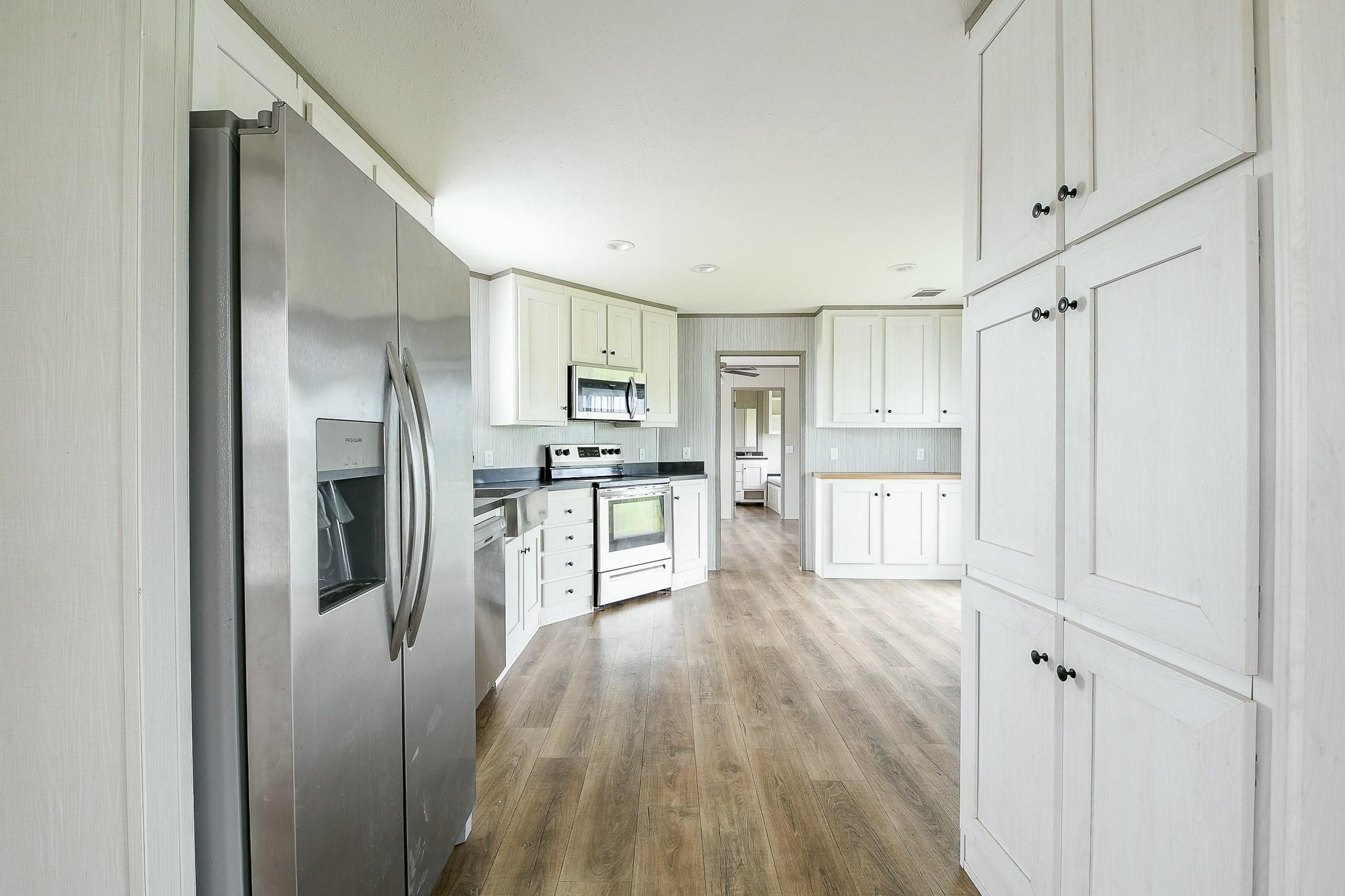 669 Road 5822 Property Photo 2