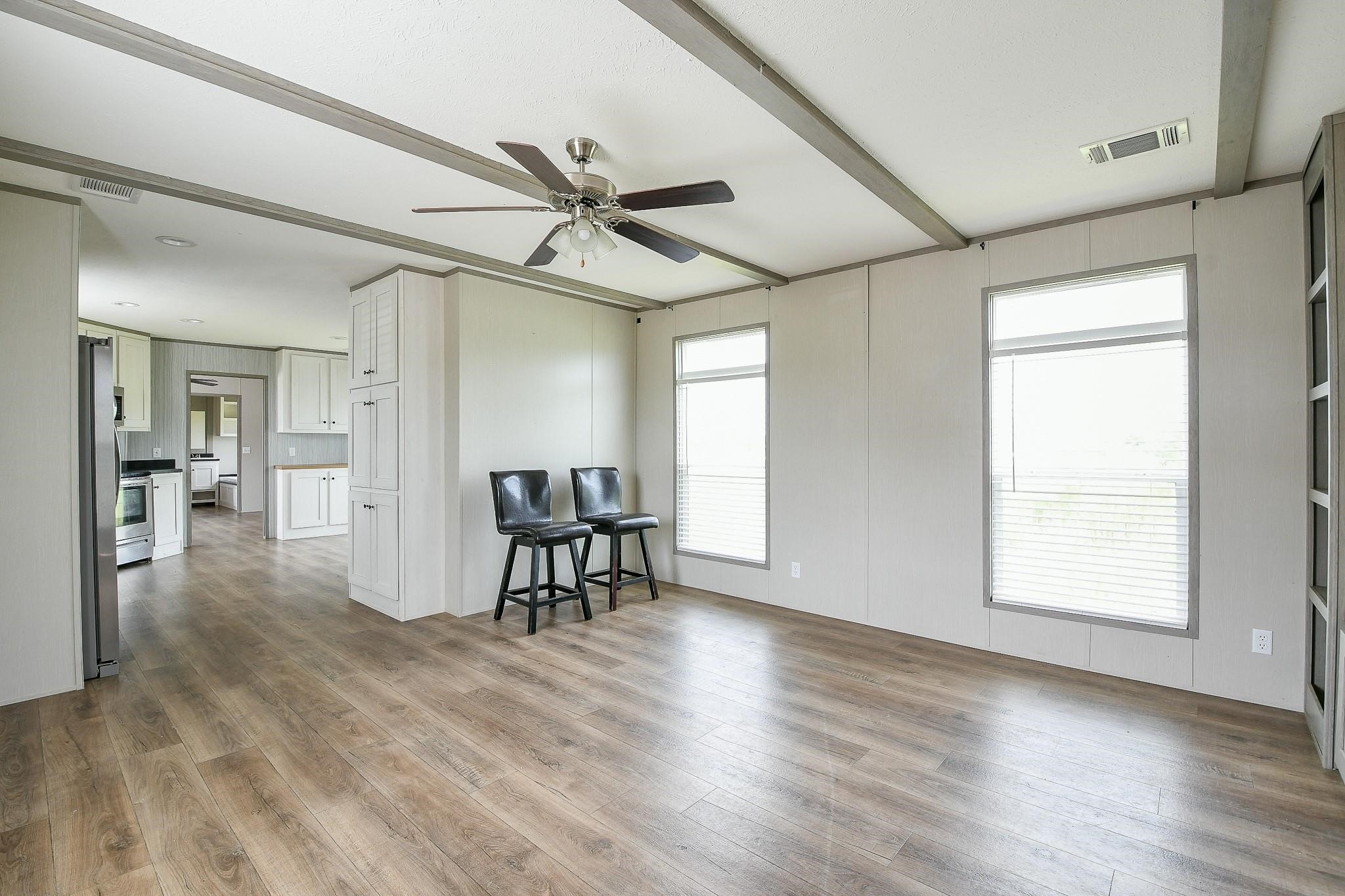 669 Road 5822 Property Photo 5