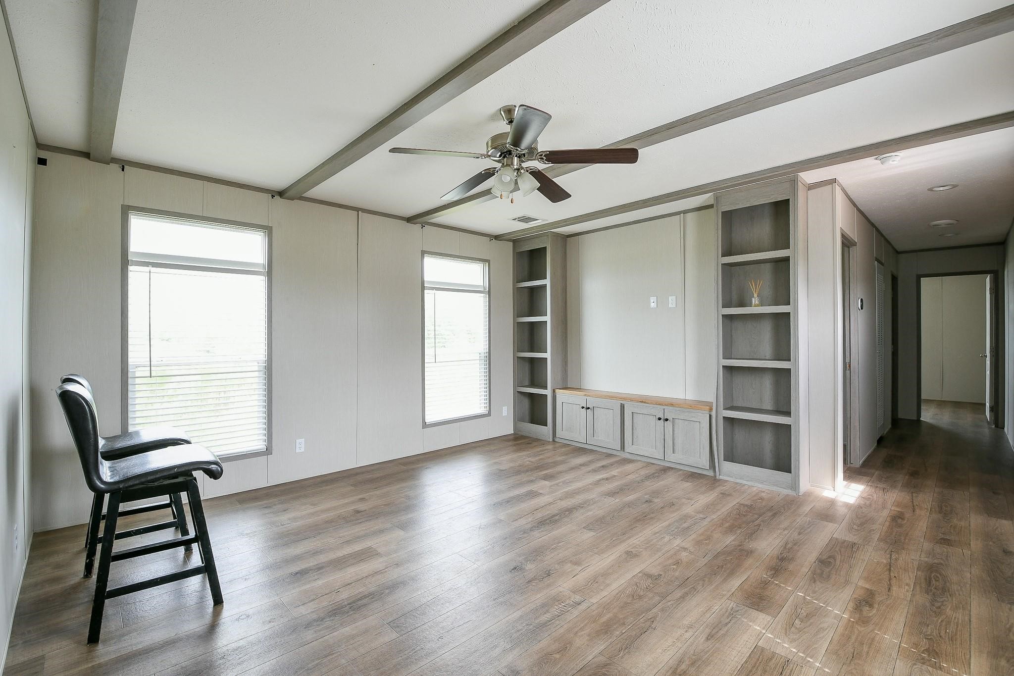 669 Road 5822 Property Photo 6