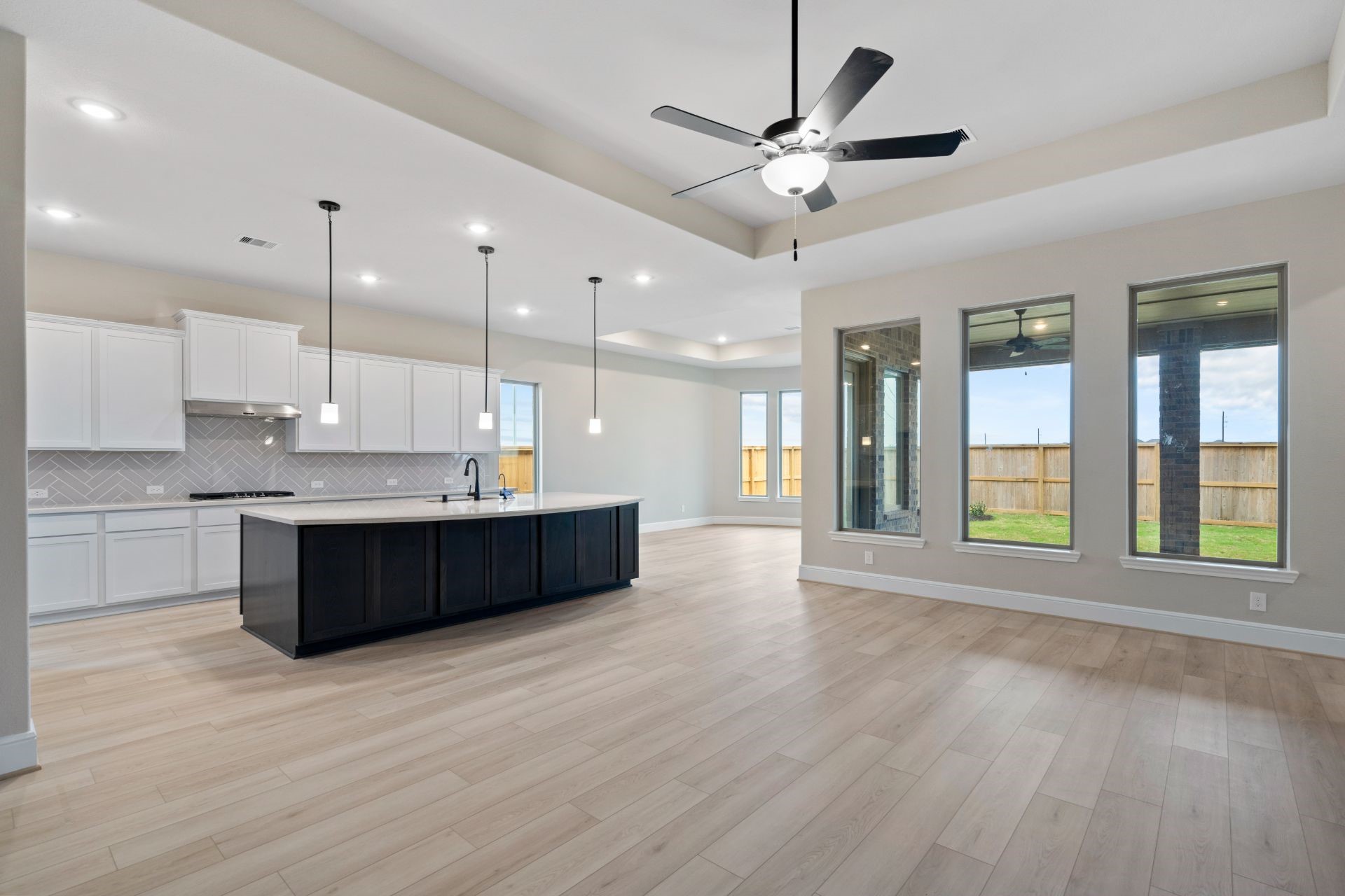 6411 Sparkling Citrus Street Property Photo 2