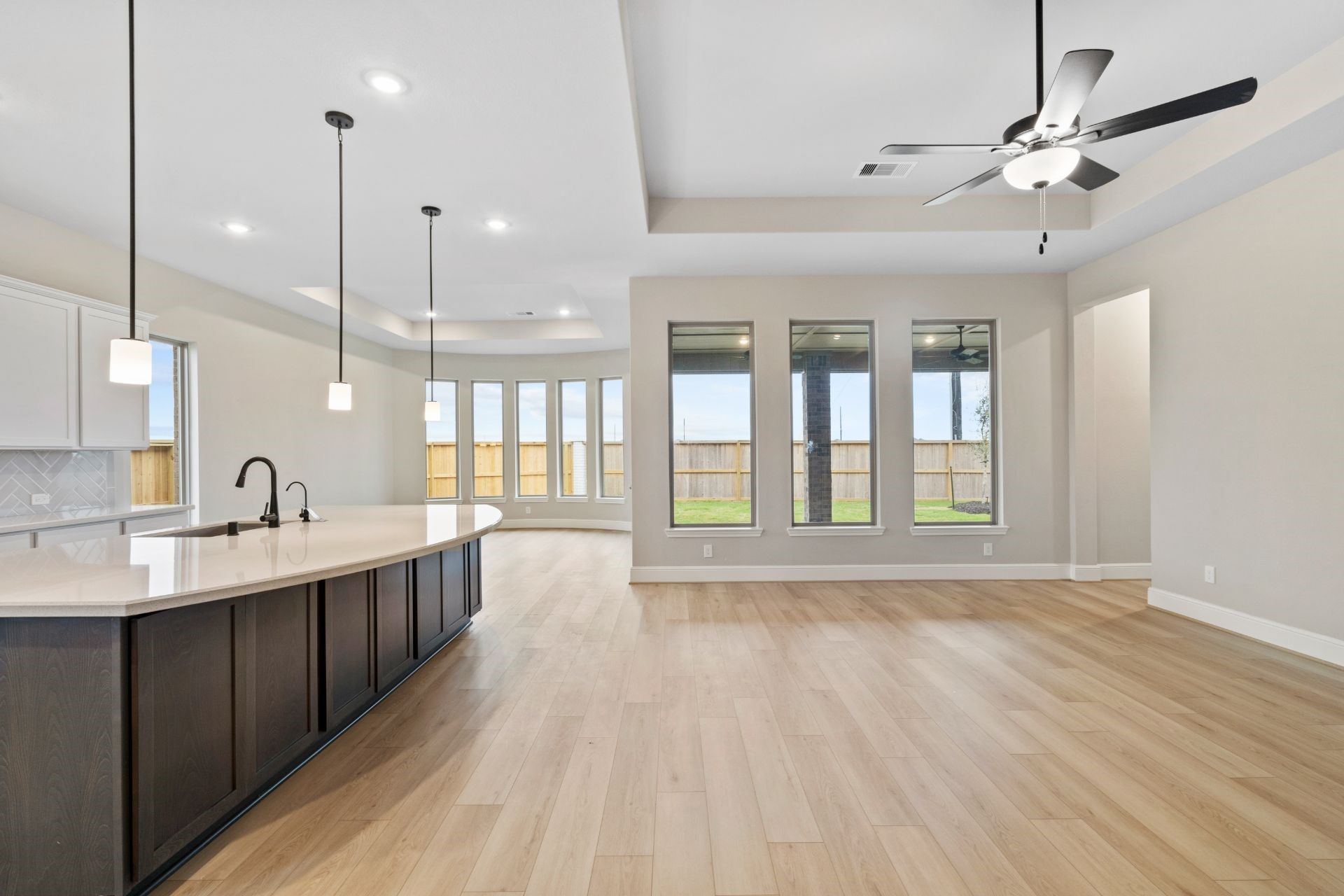 6411 Sparkling Citrus Street Property Photo 13